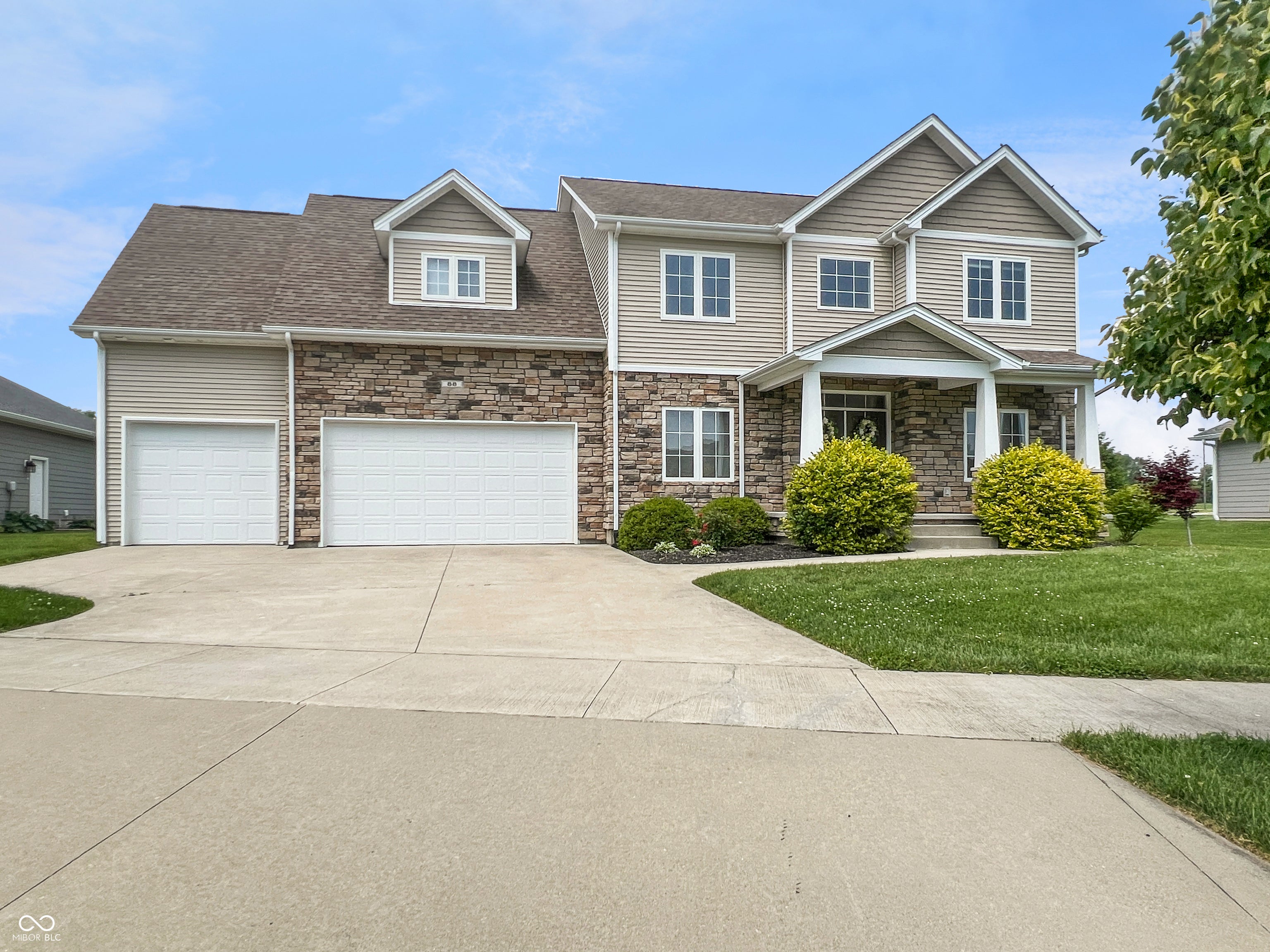 88 Westbrook Court — photo