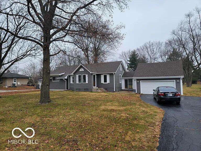 70 E Southport Road — photo