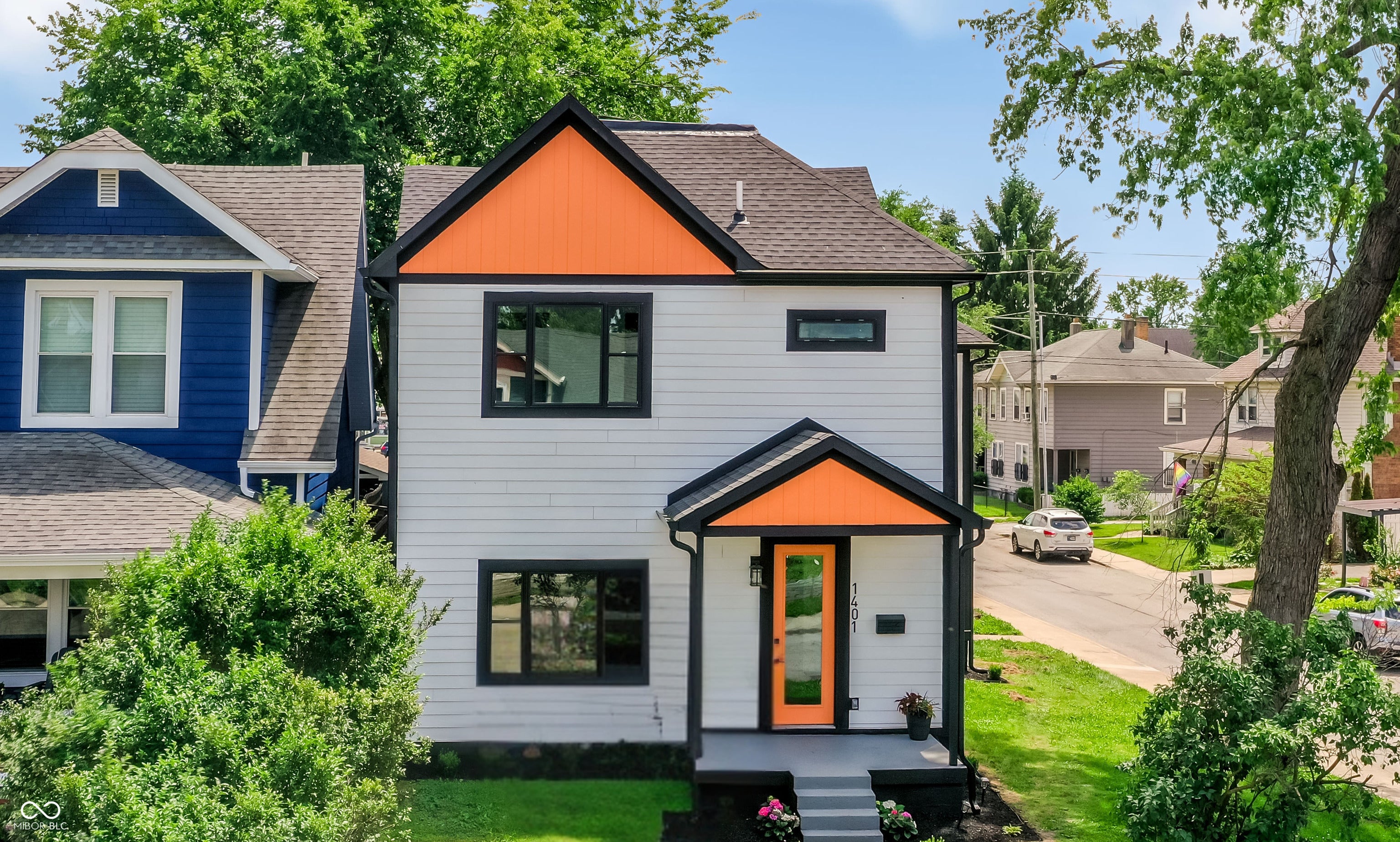 1401 Woodlawn Avenue — photo