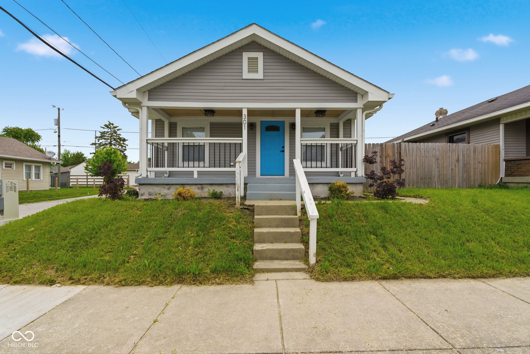 301 Leeds Avenue — photo