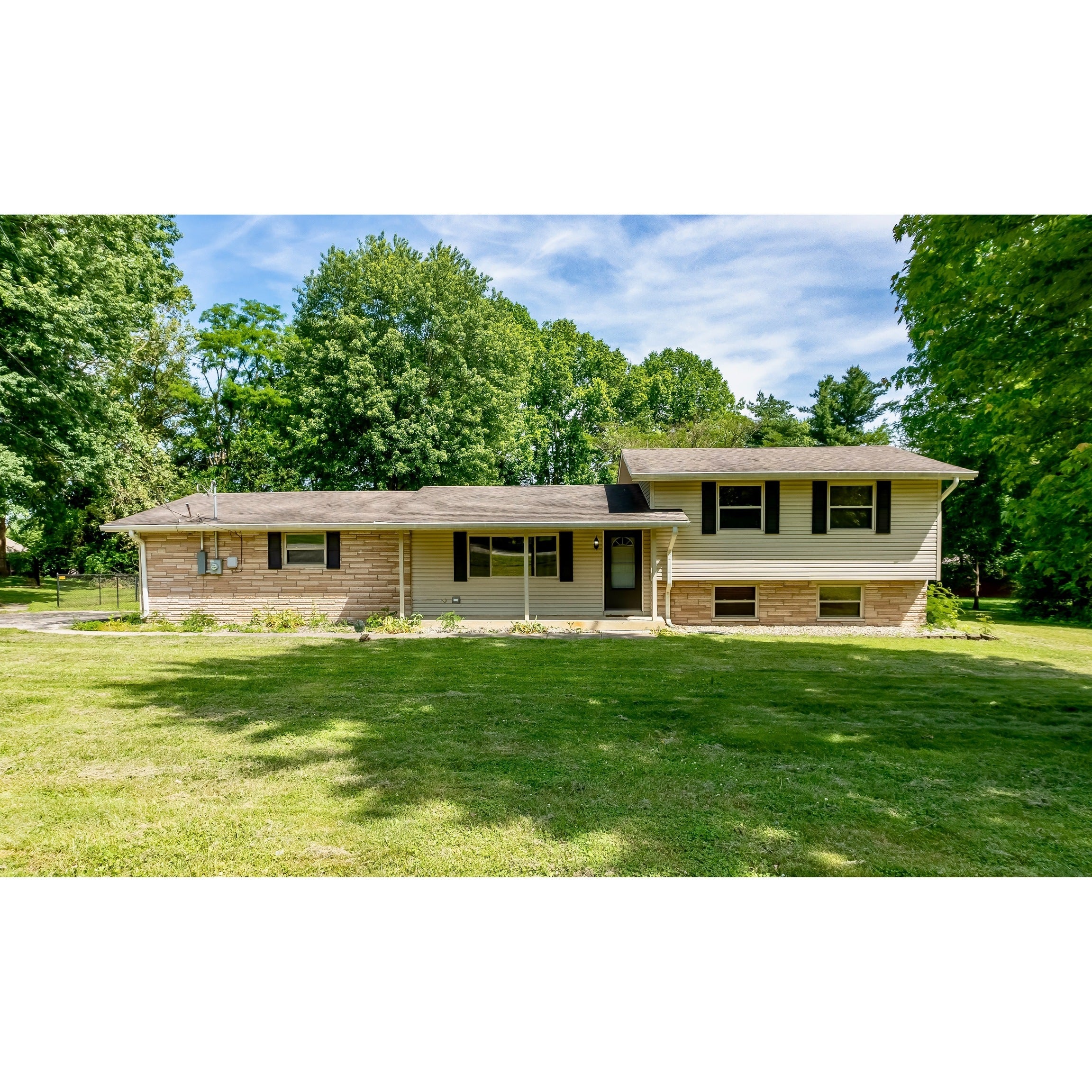 7855 Bluff Road — photo