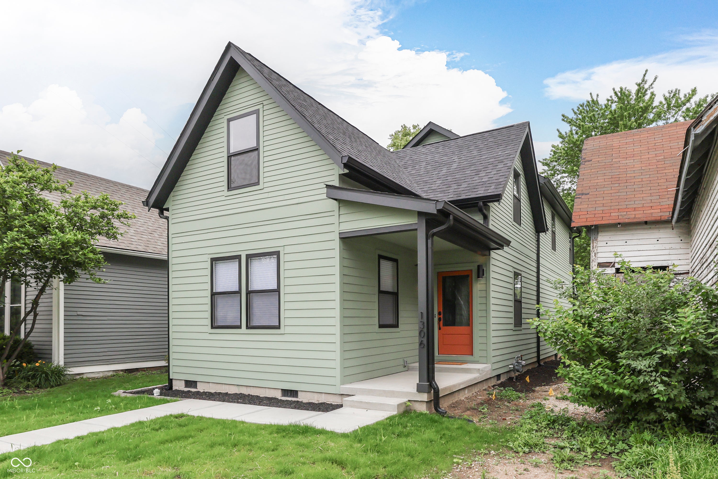 1306 E Saint Clair Street — photo