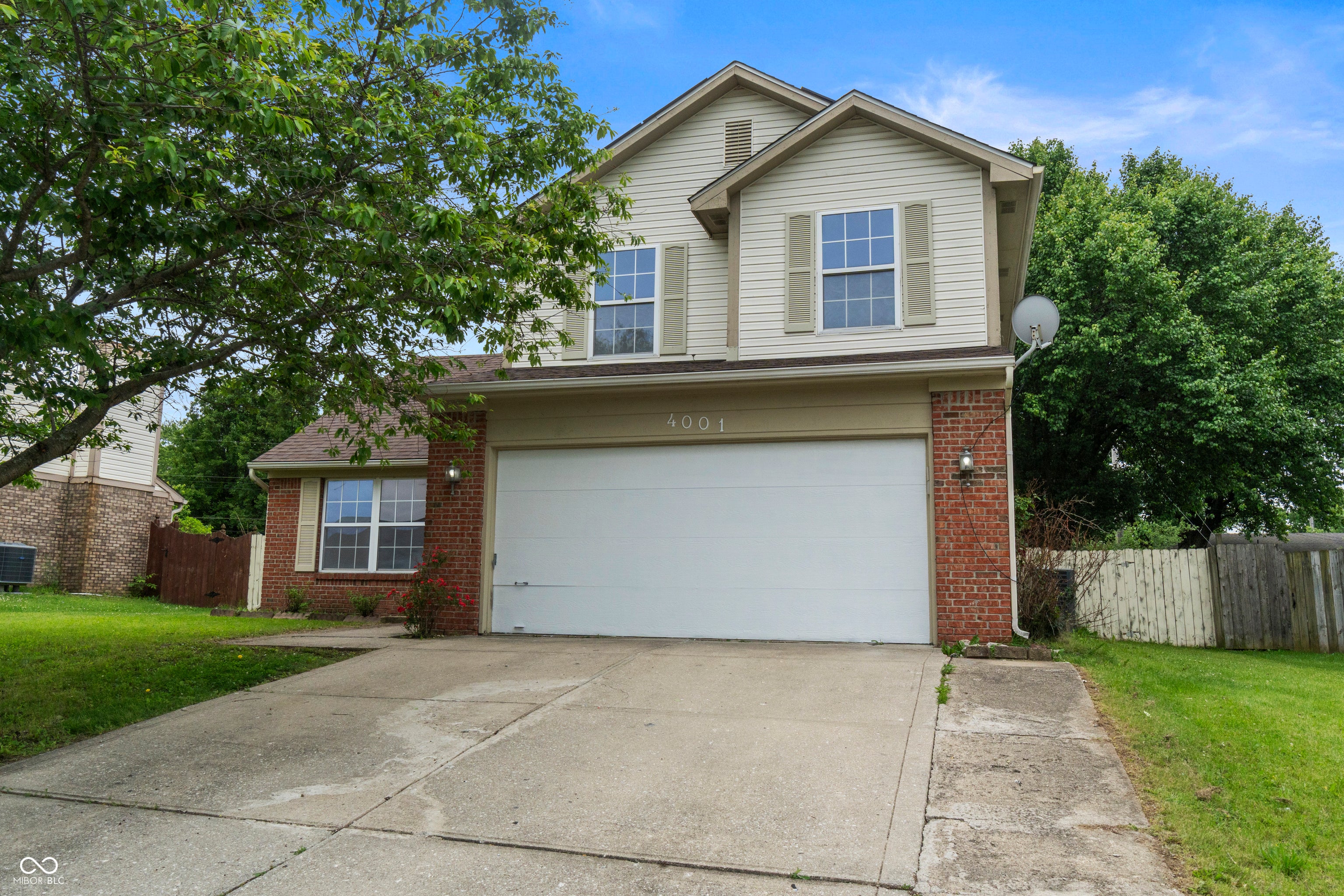 4001 Maple Manor Drive — photo