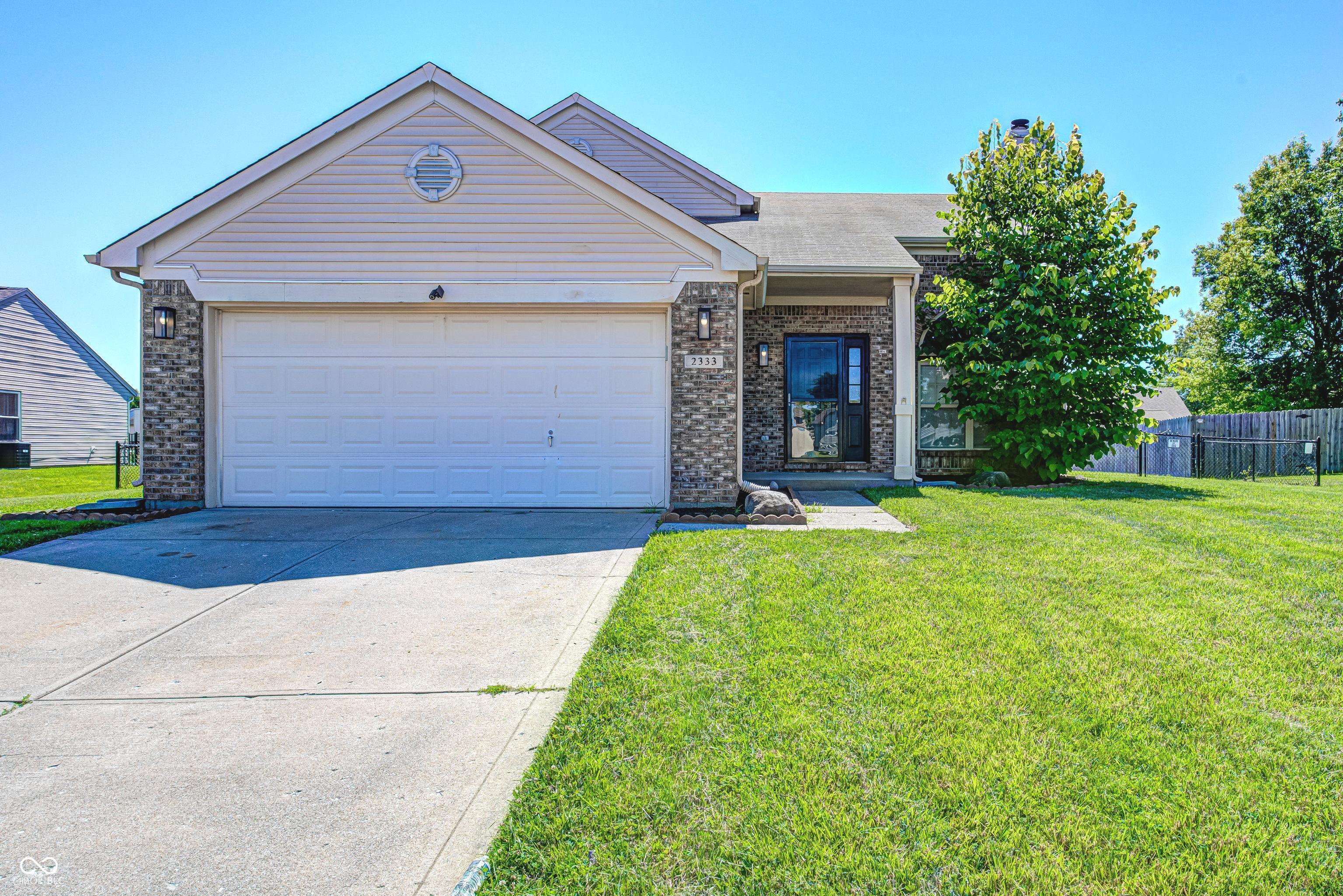 2333 Allford Court — photo