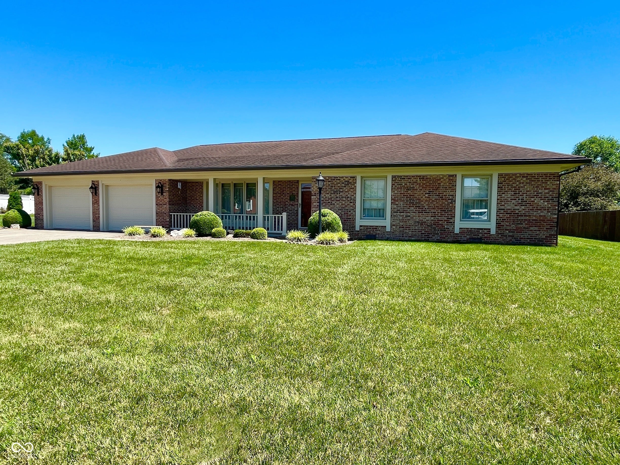 305 Jodi Drive — photo