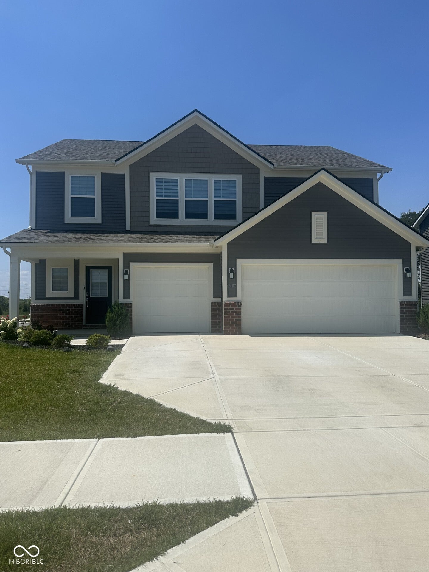 5730 Fire Opal Way — photo