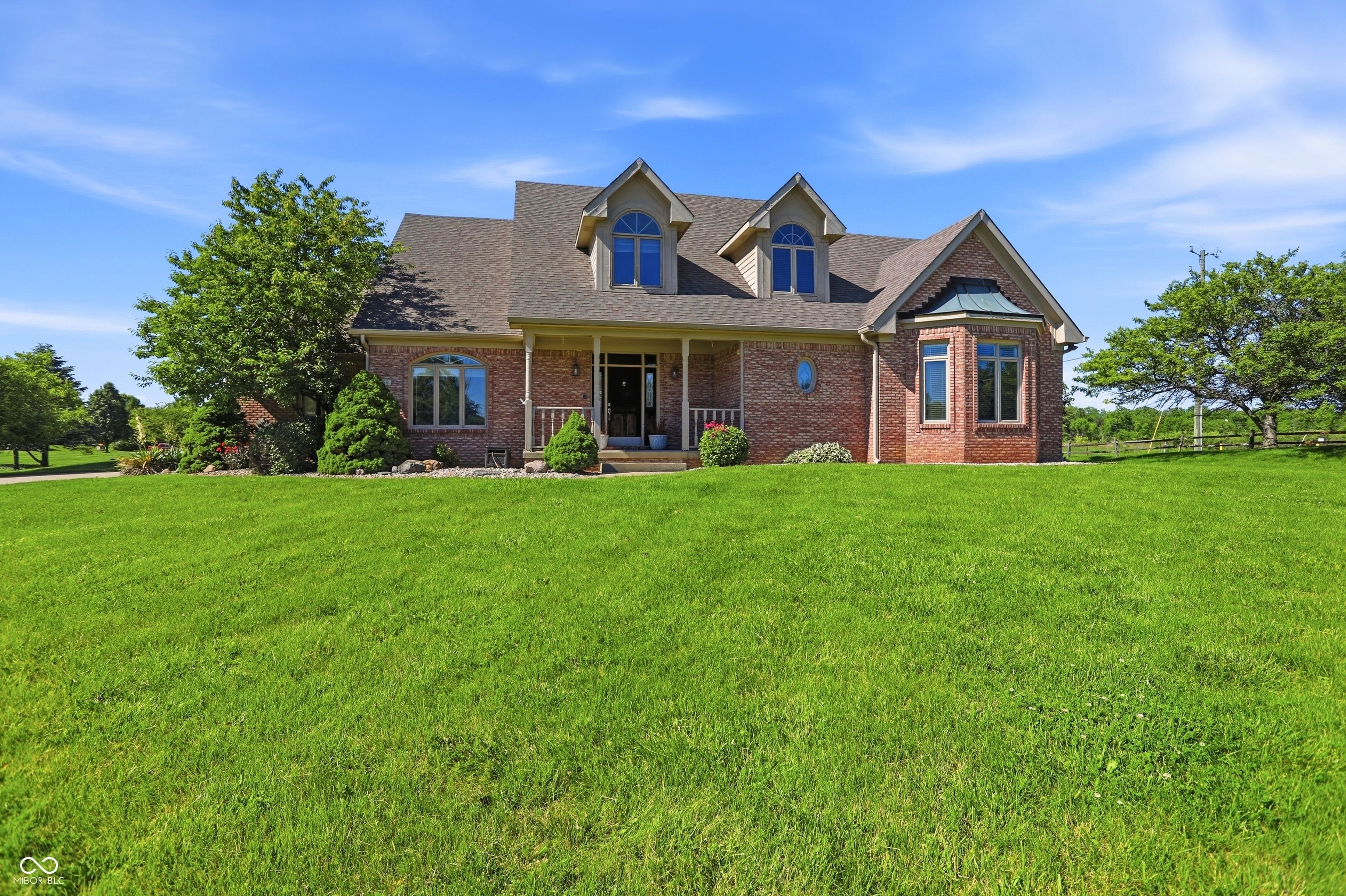 11058 Mallard Way — photo