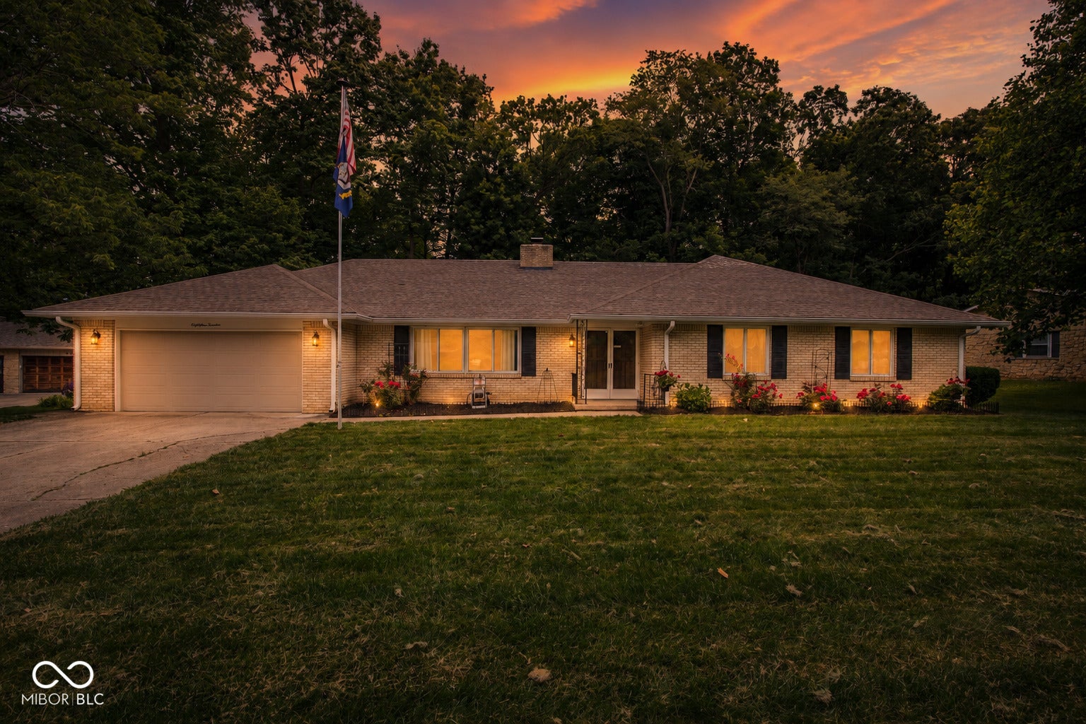 8114 Black Oak Drive — photo