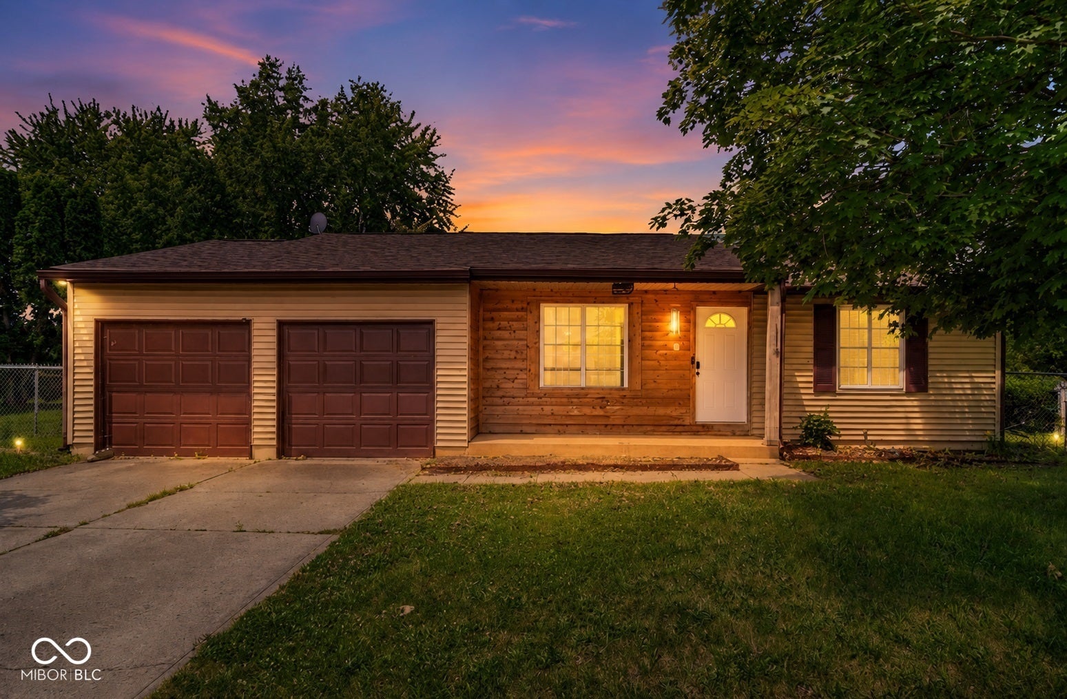 114 Pilgrim Court — photo