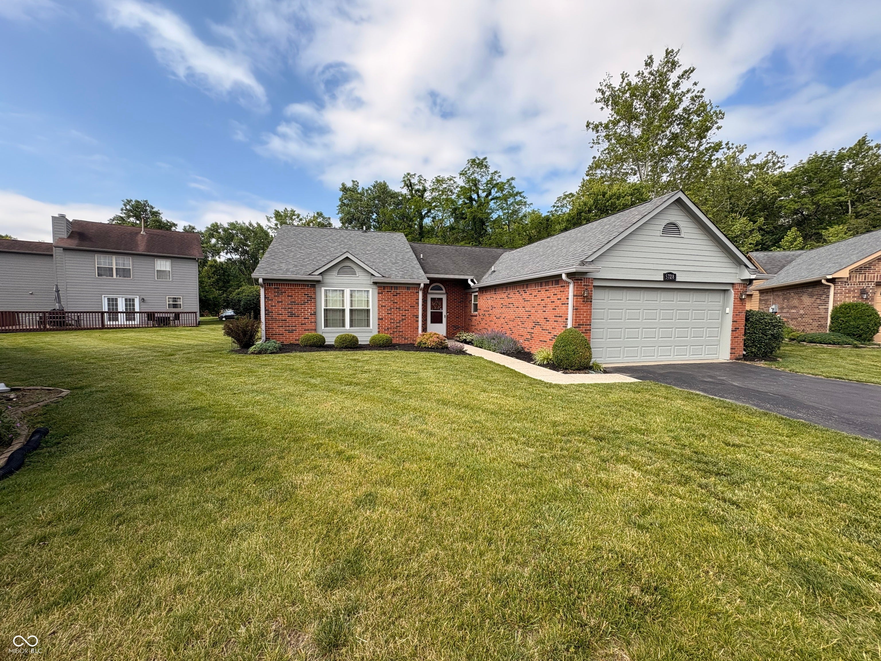 5728 Cross Bridge Court — photo
