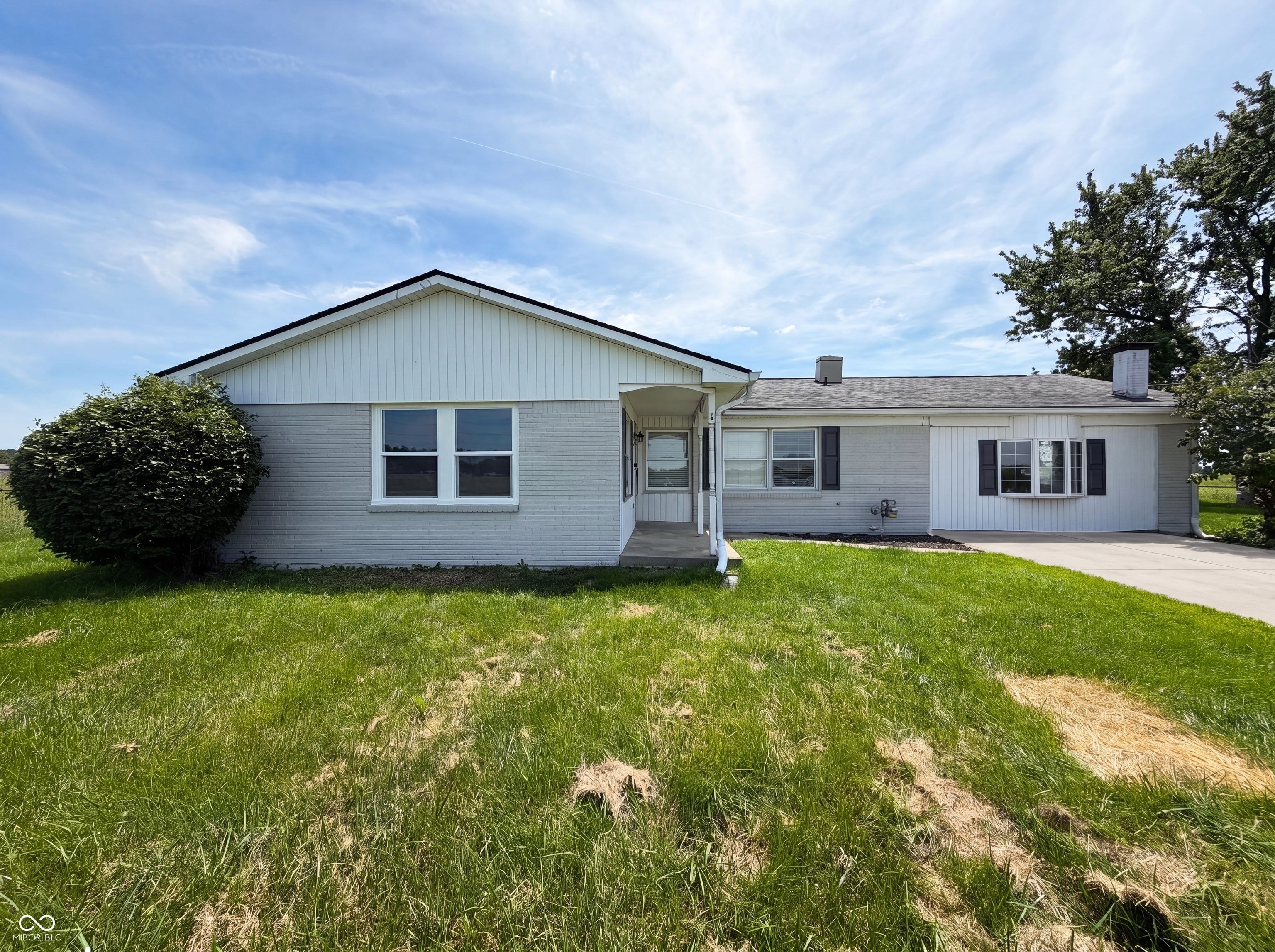 1677 E State Road 234 — photo