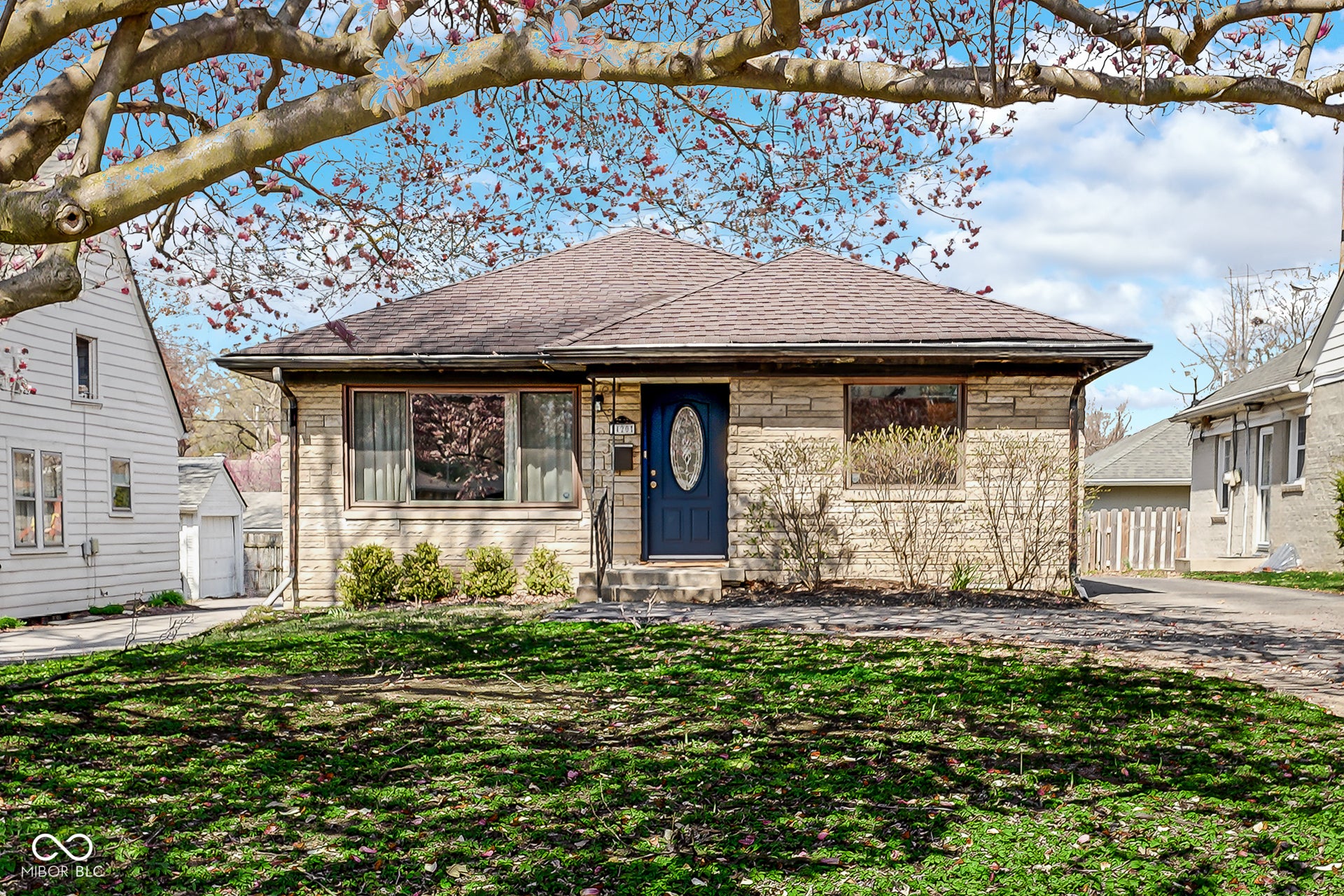 1420 Kessler Boulevard East Drive — photo