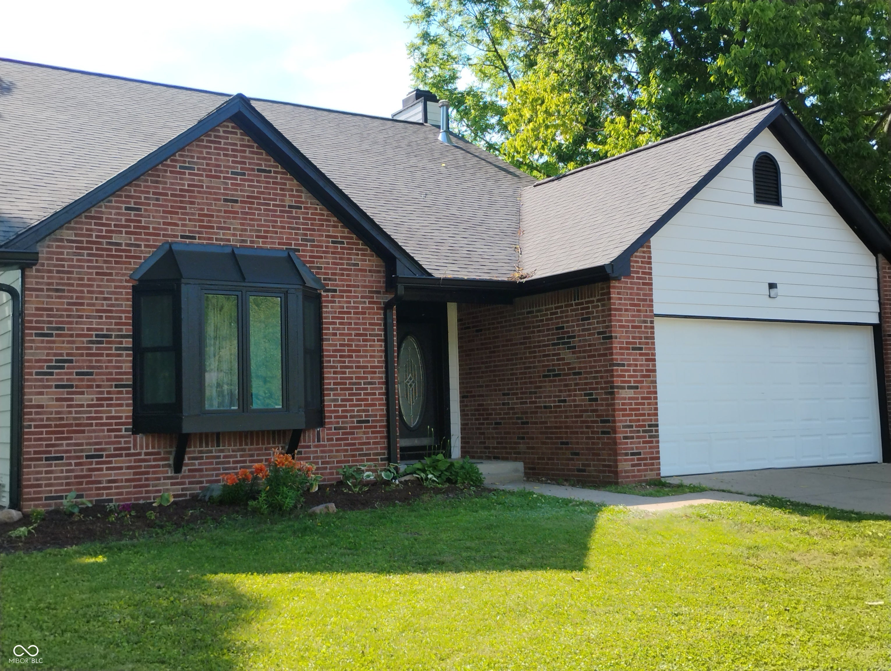 6706 Oak Lake Drive — photo