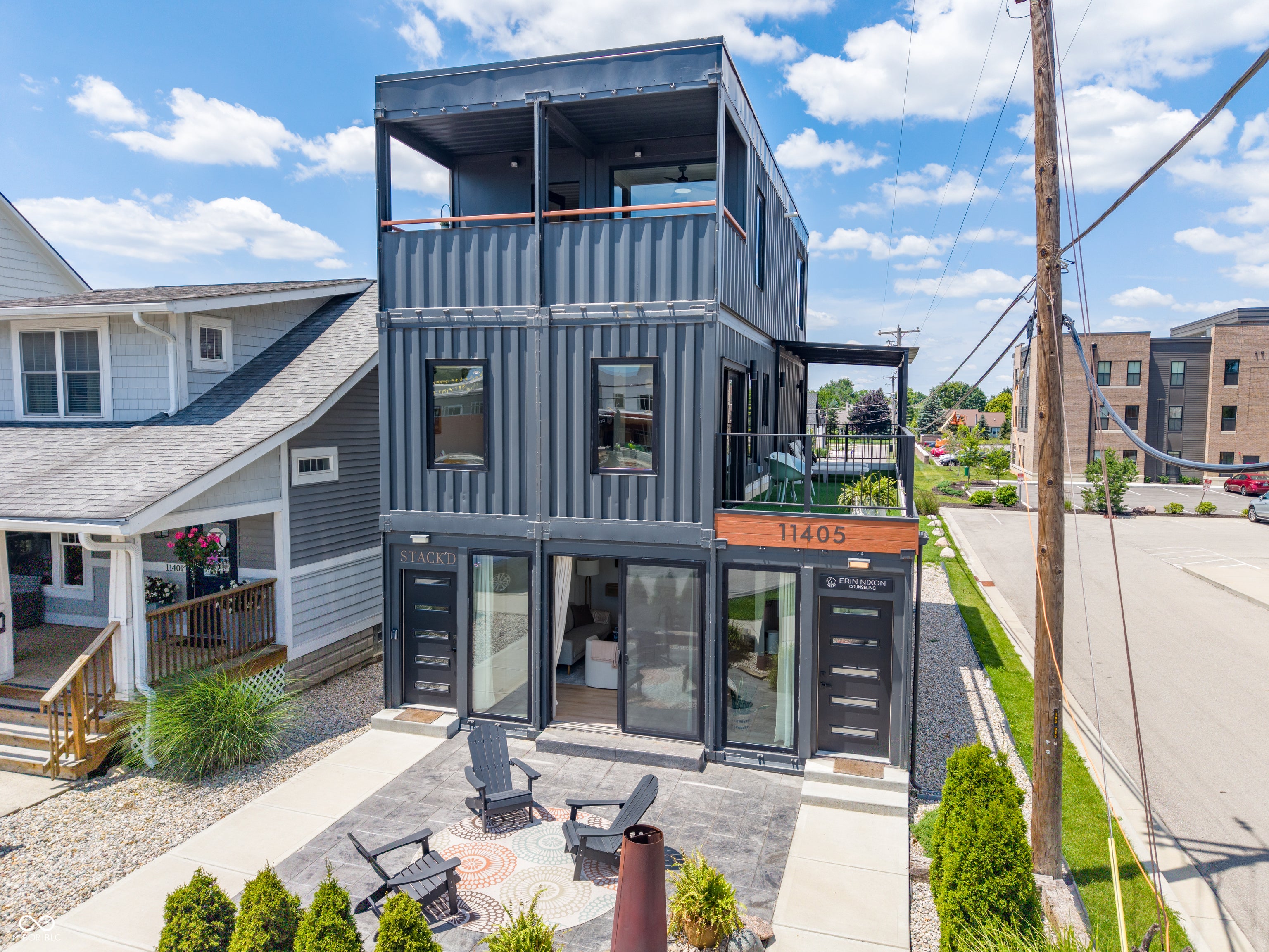 11405 Lantern Road — photo