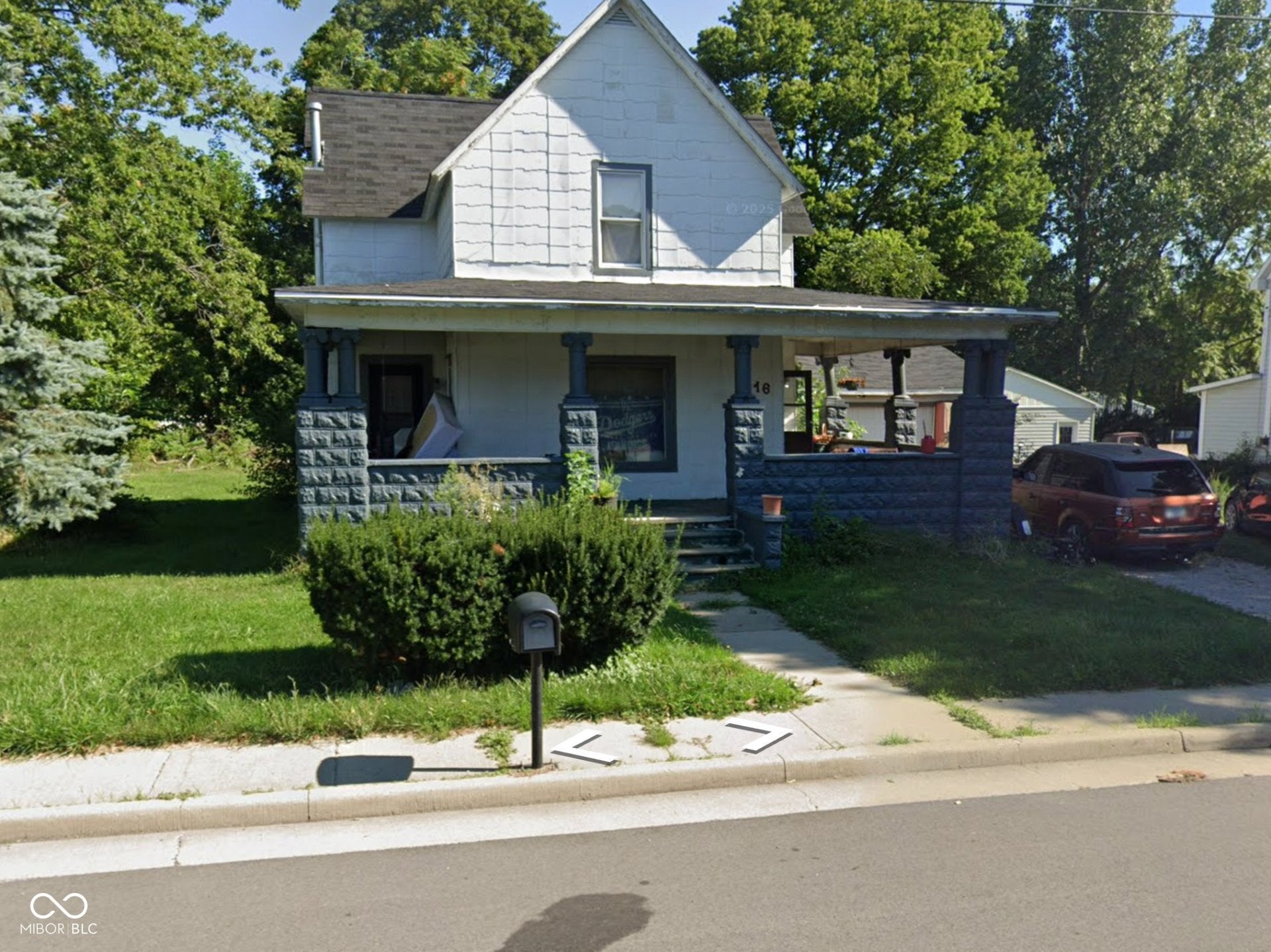 516 W Main — photo