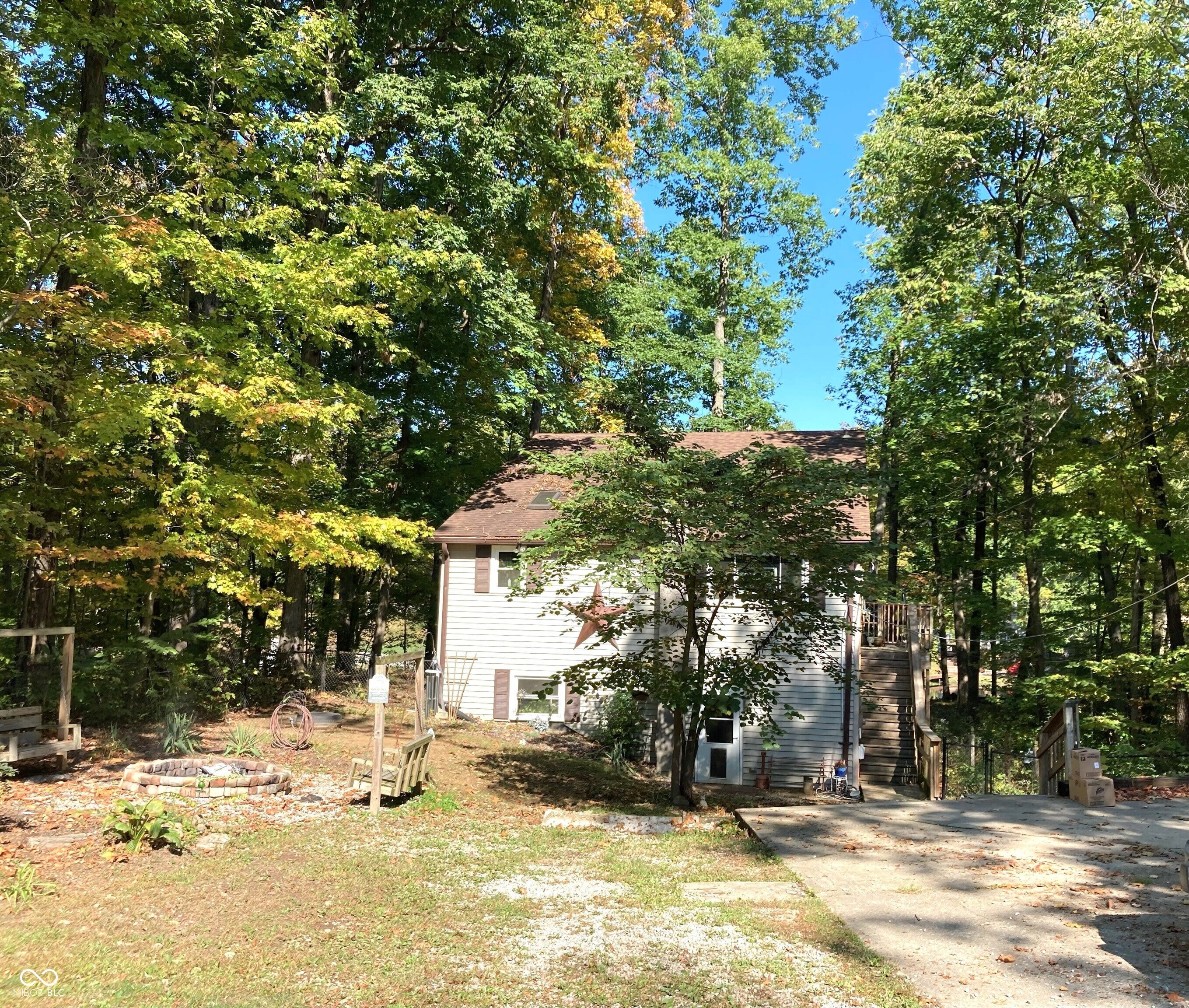 764 W Hinshaw Drive — photo