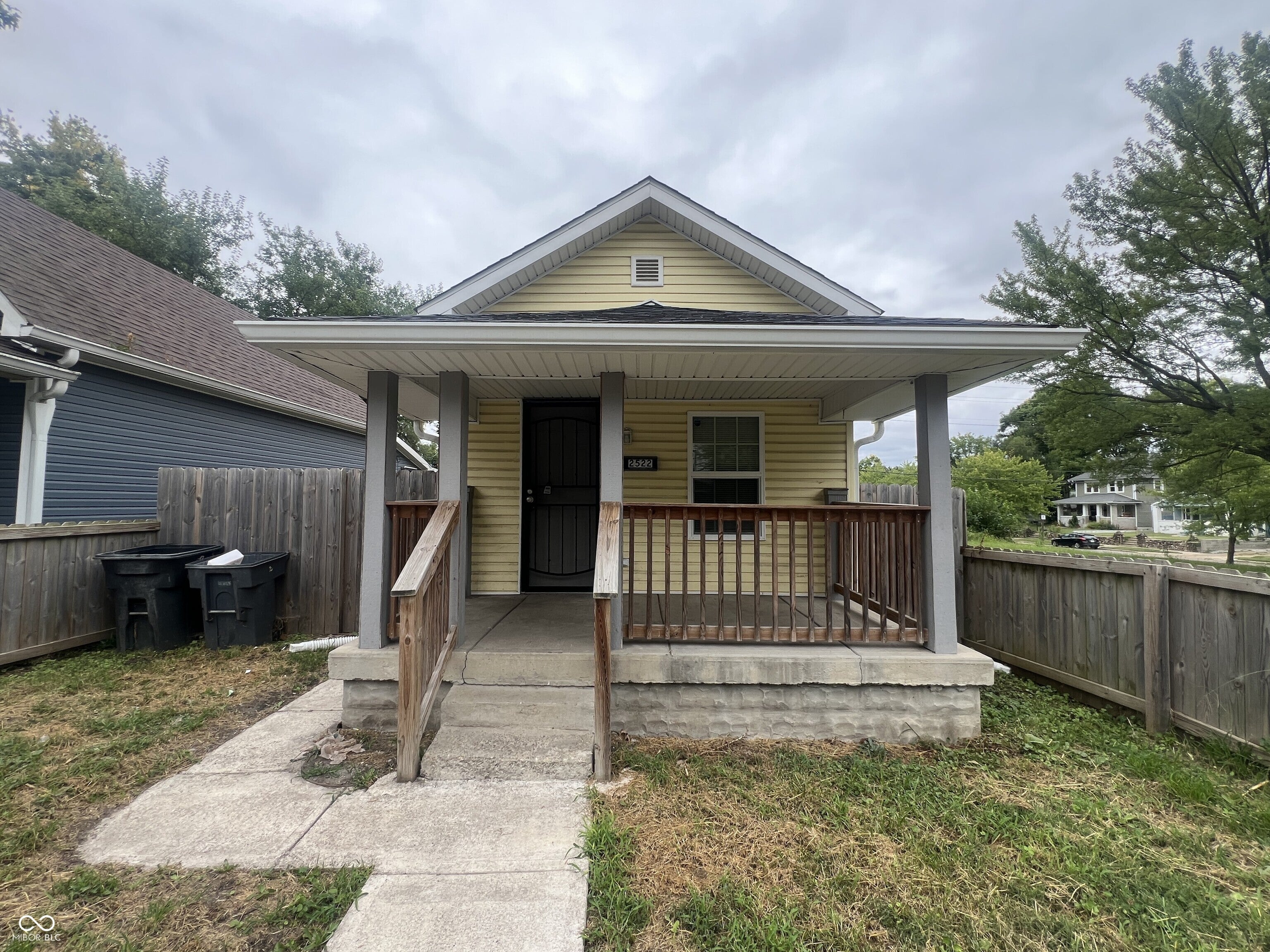 2522 N Harding Street — photo