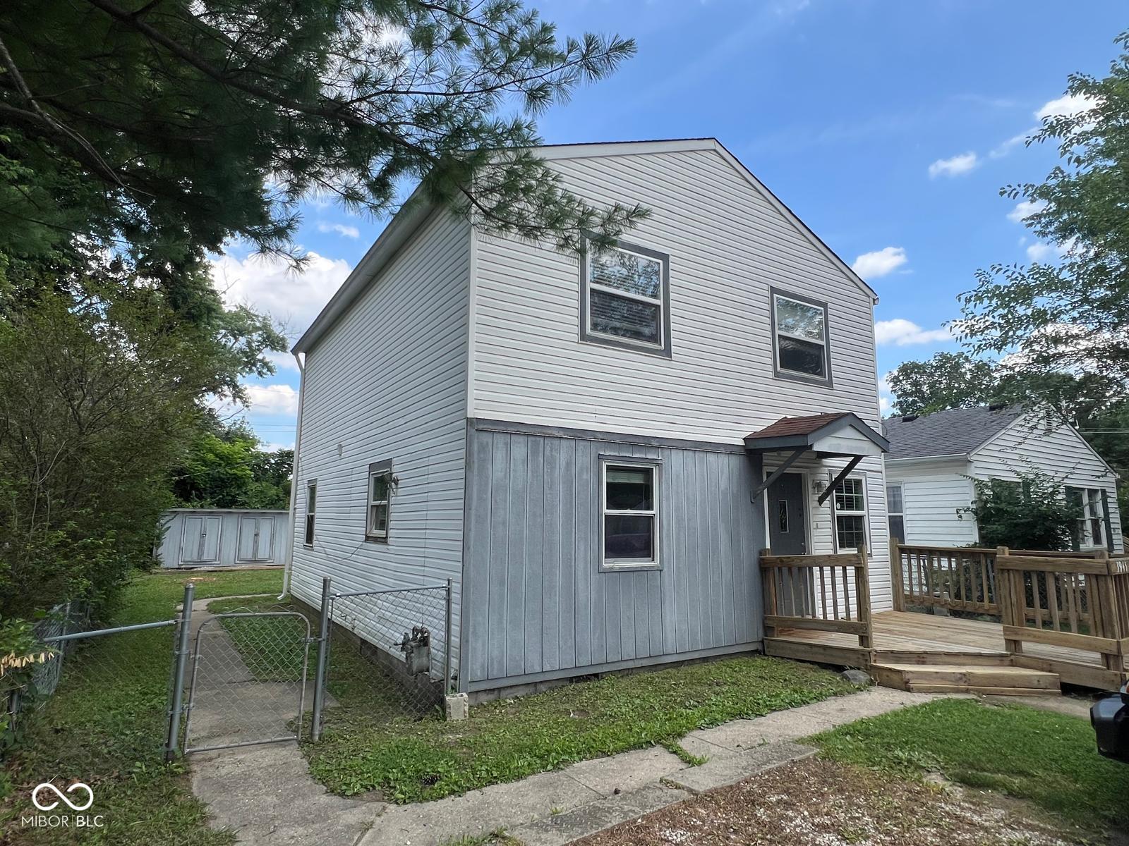 3945 Aurora Street — photo