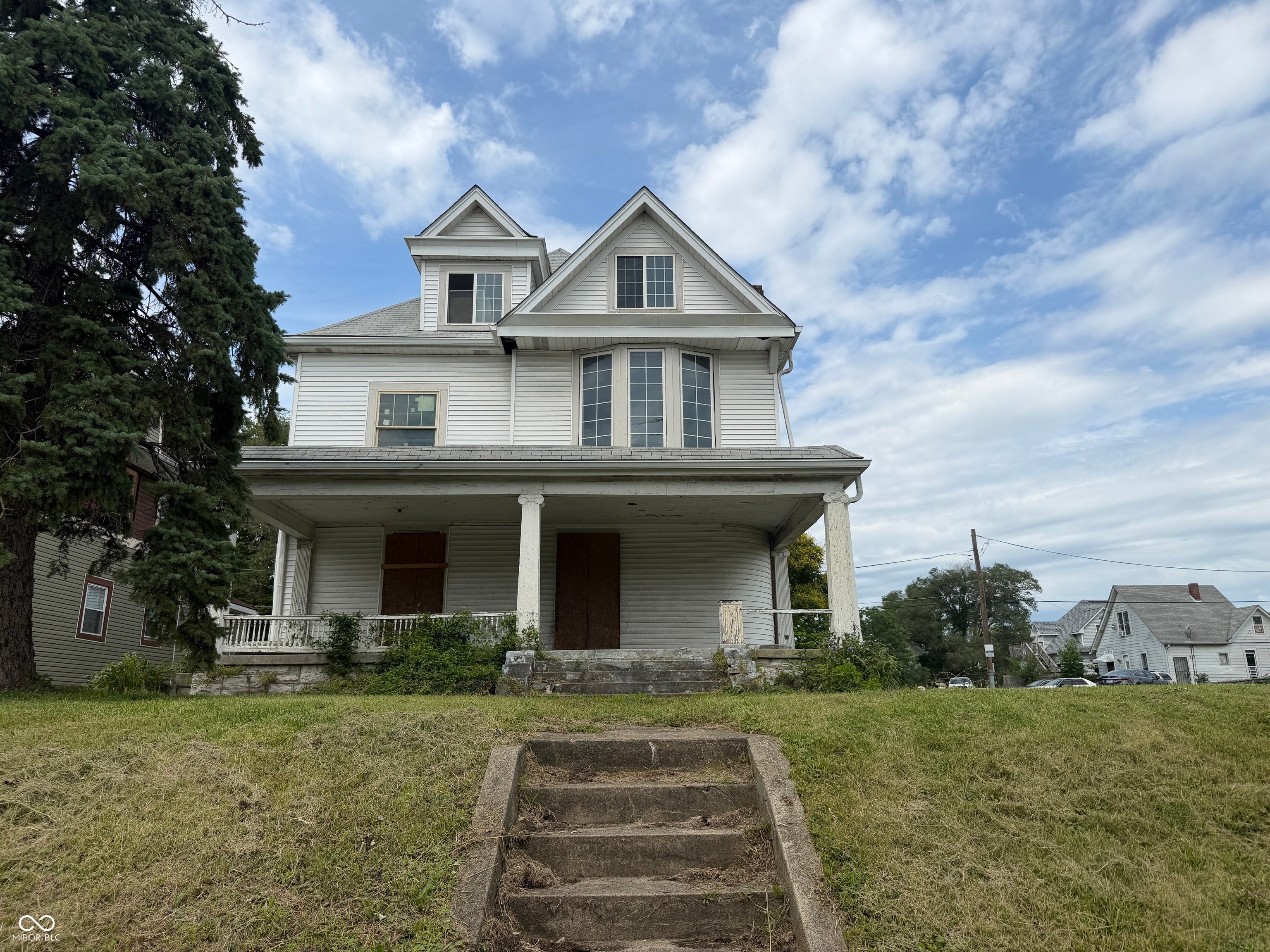 2854 N Illinois Street — photo