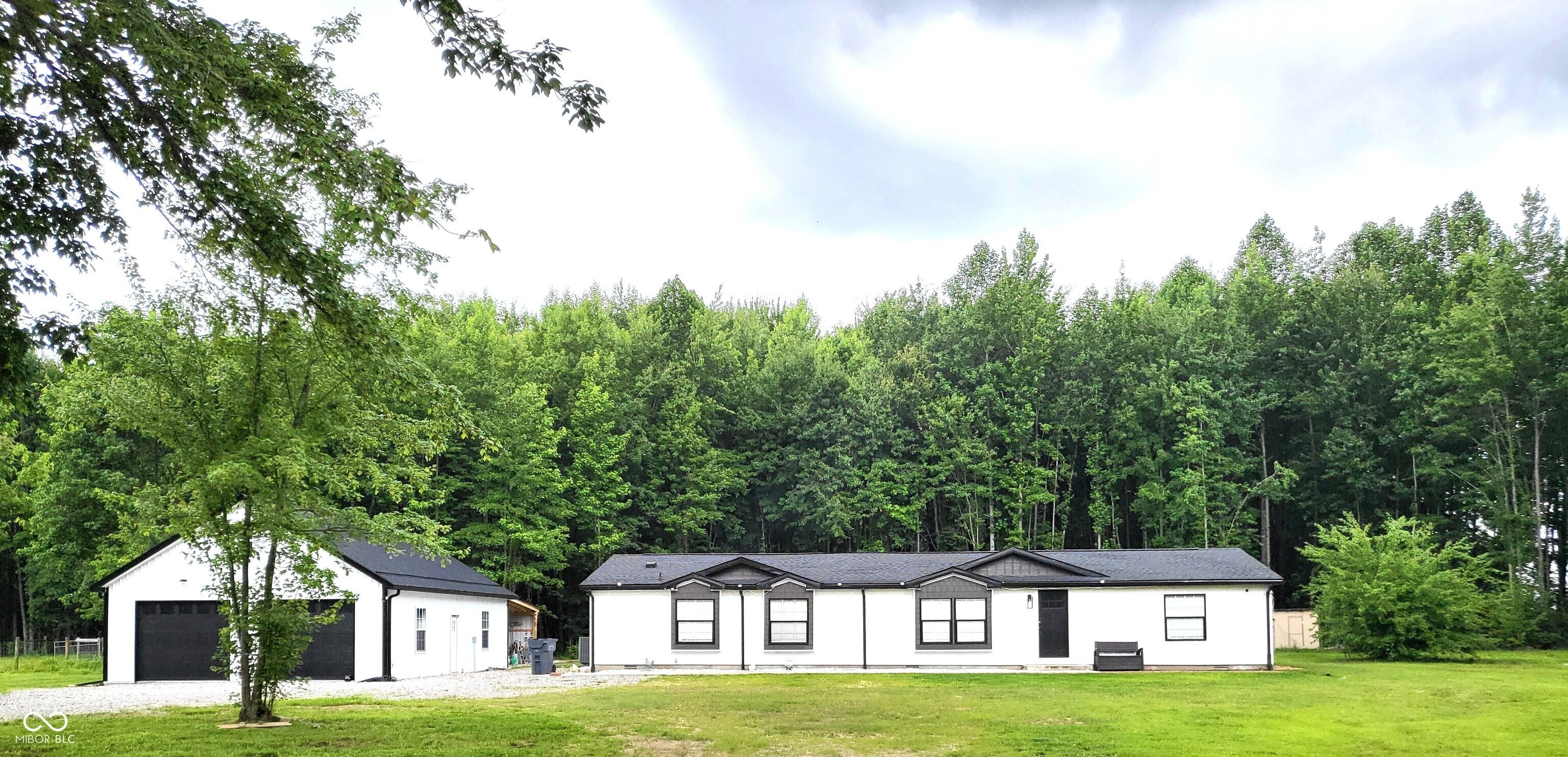 3235 N County Road 600 W — photo