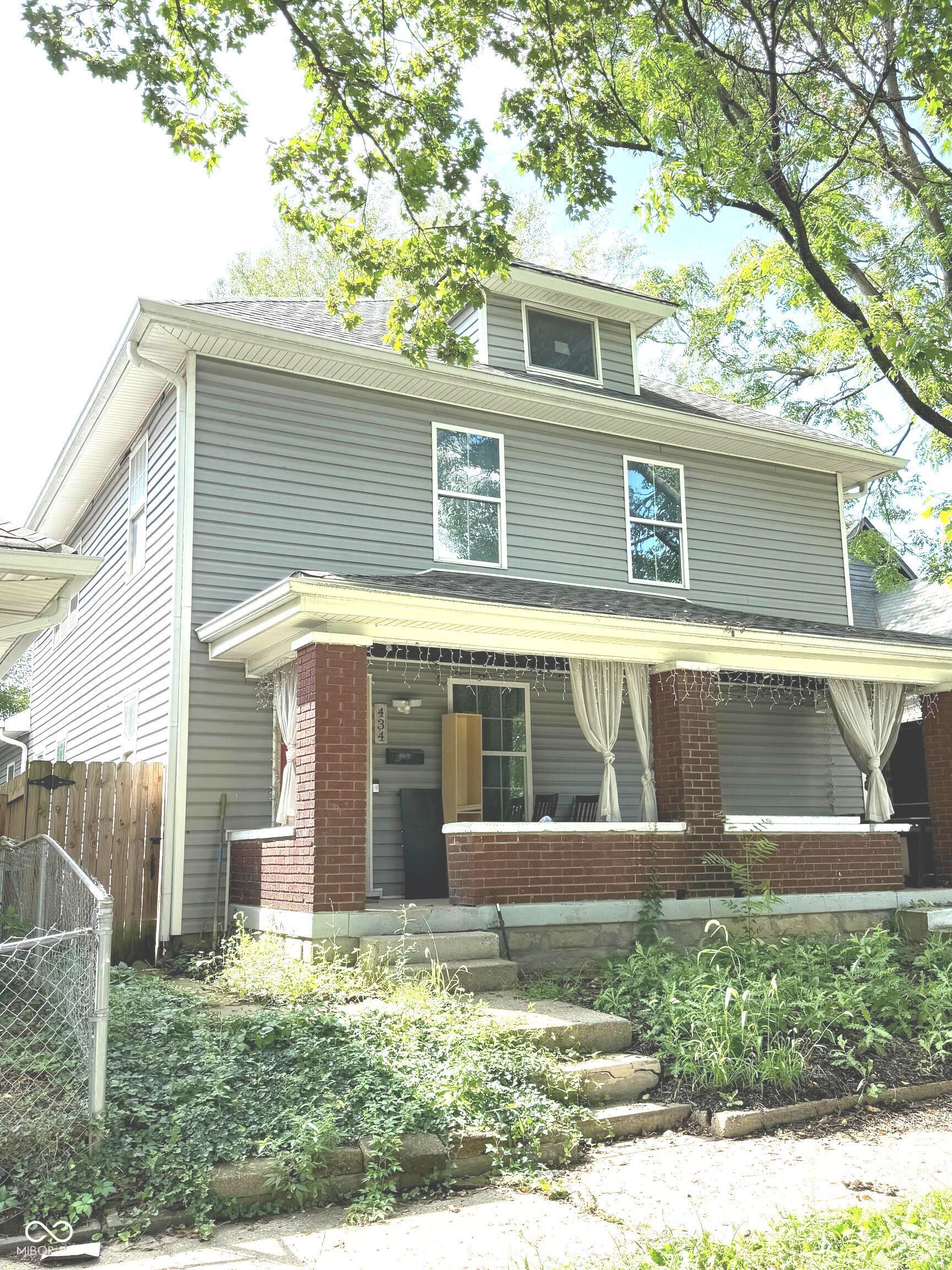 434 N Dearborn Street — photo