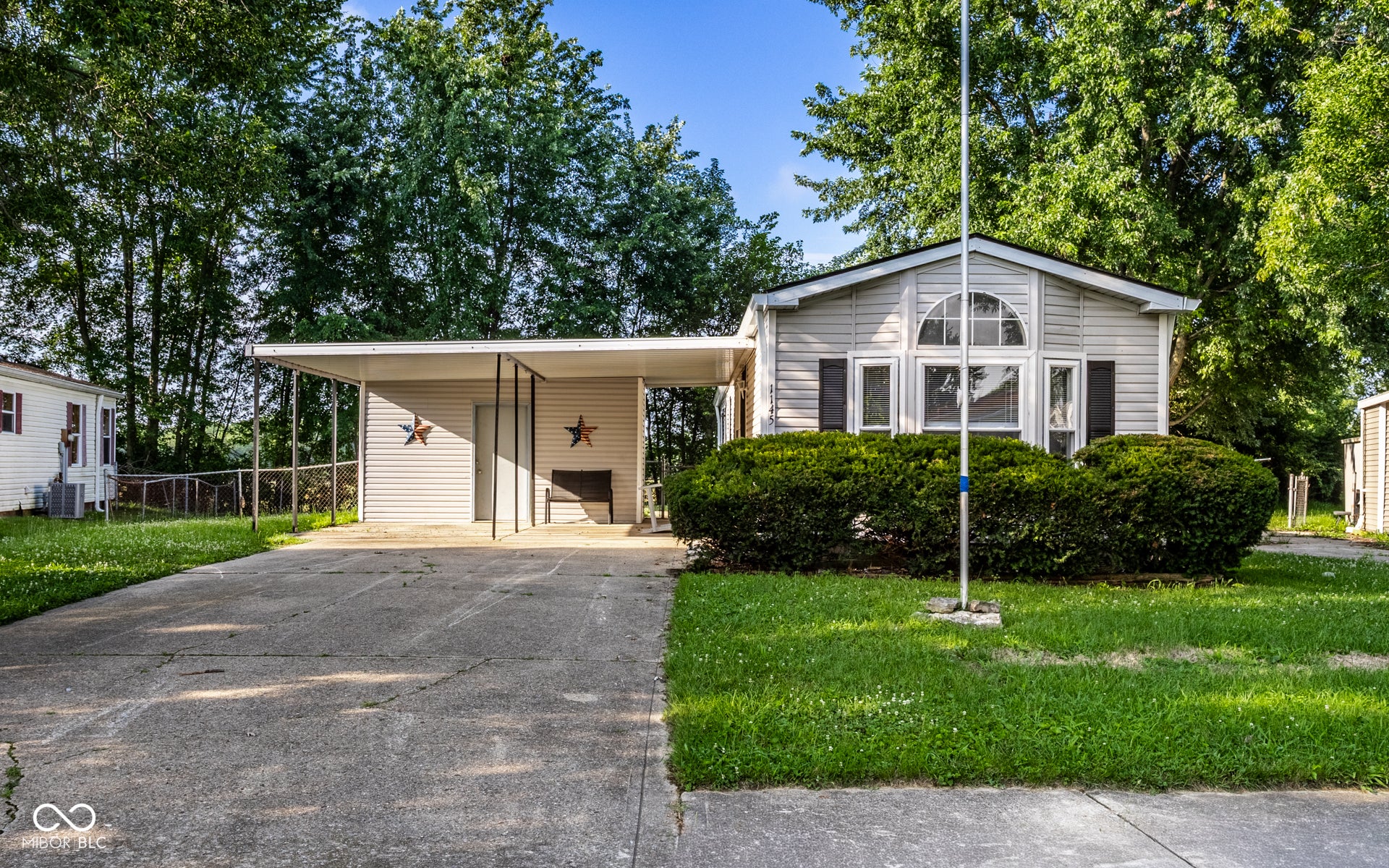 1145 Southpointe Drive — photo