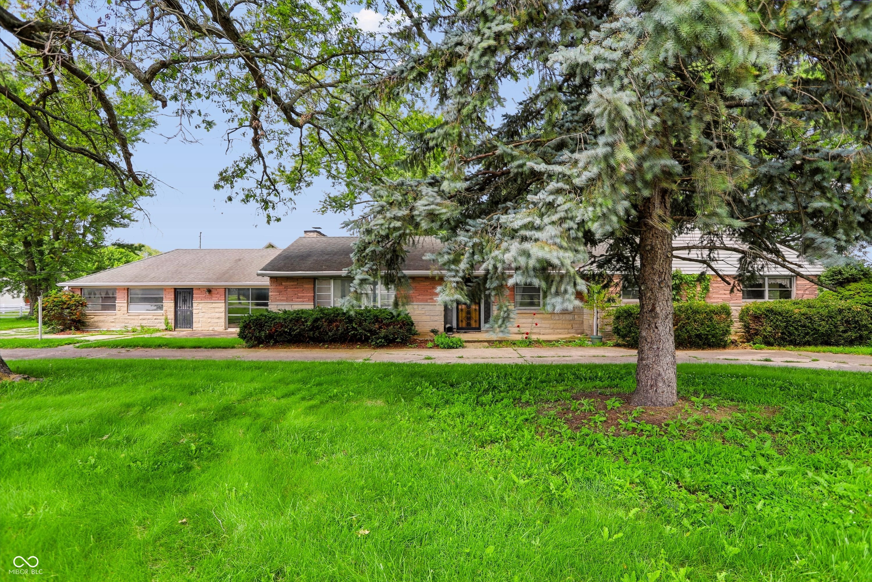 3696 N State Road 9 — photo