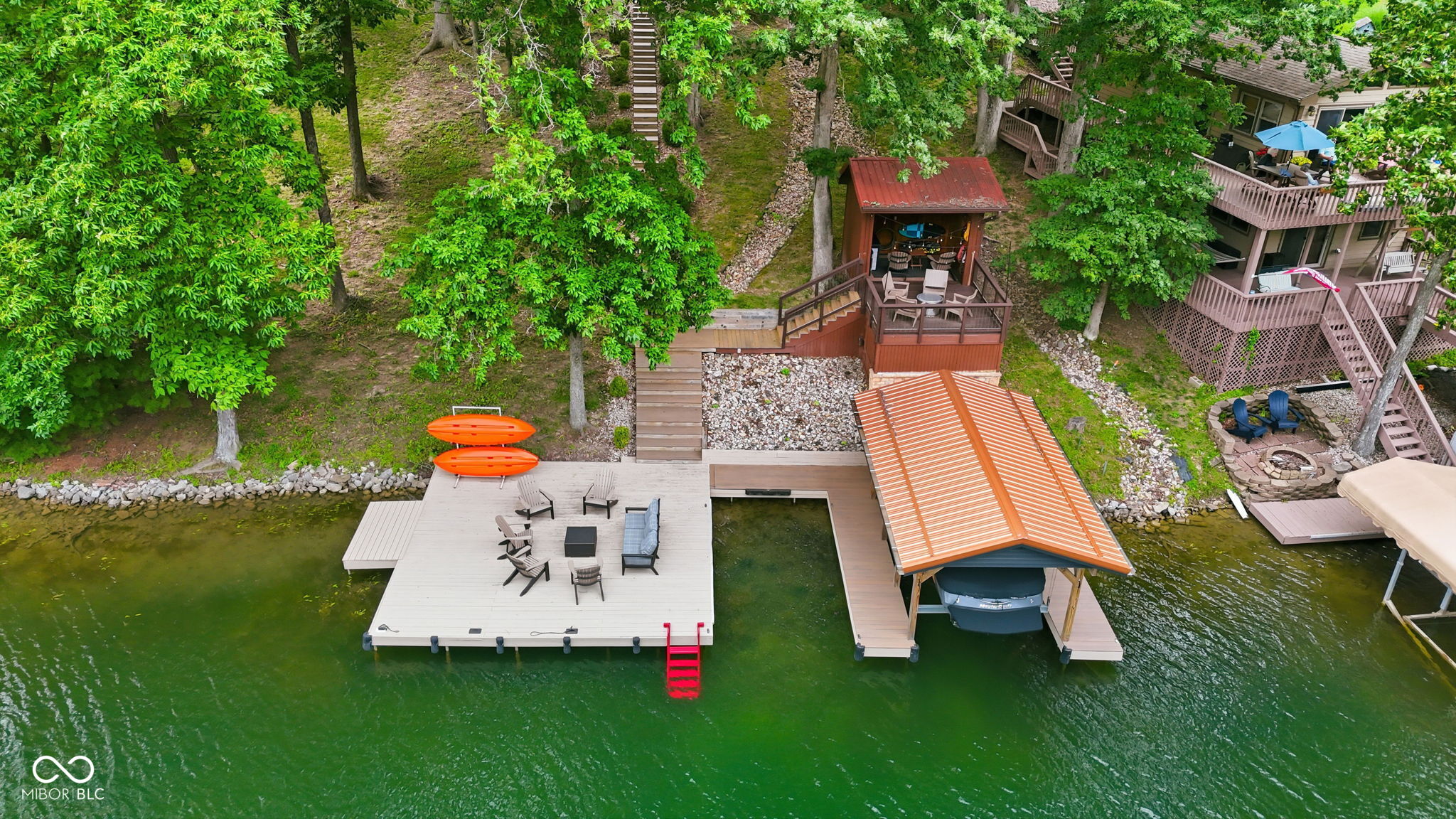 7215 Lion Drive — photo