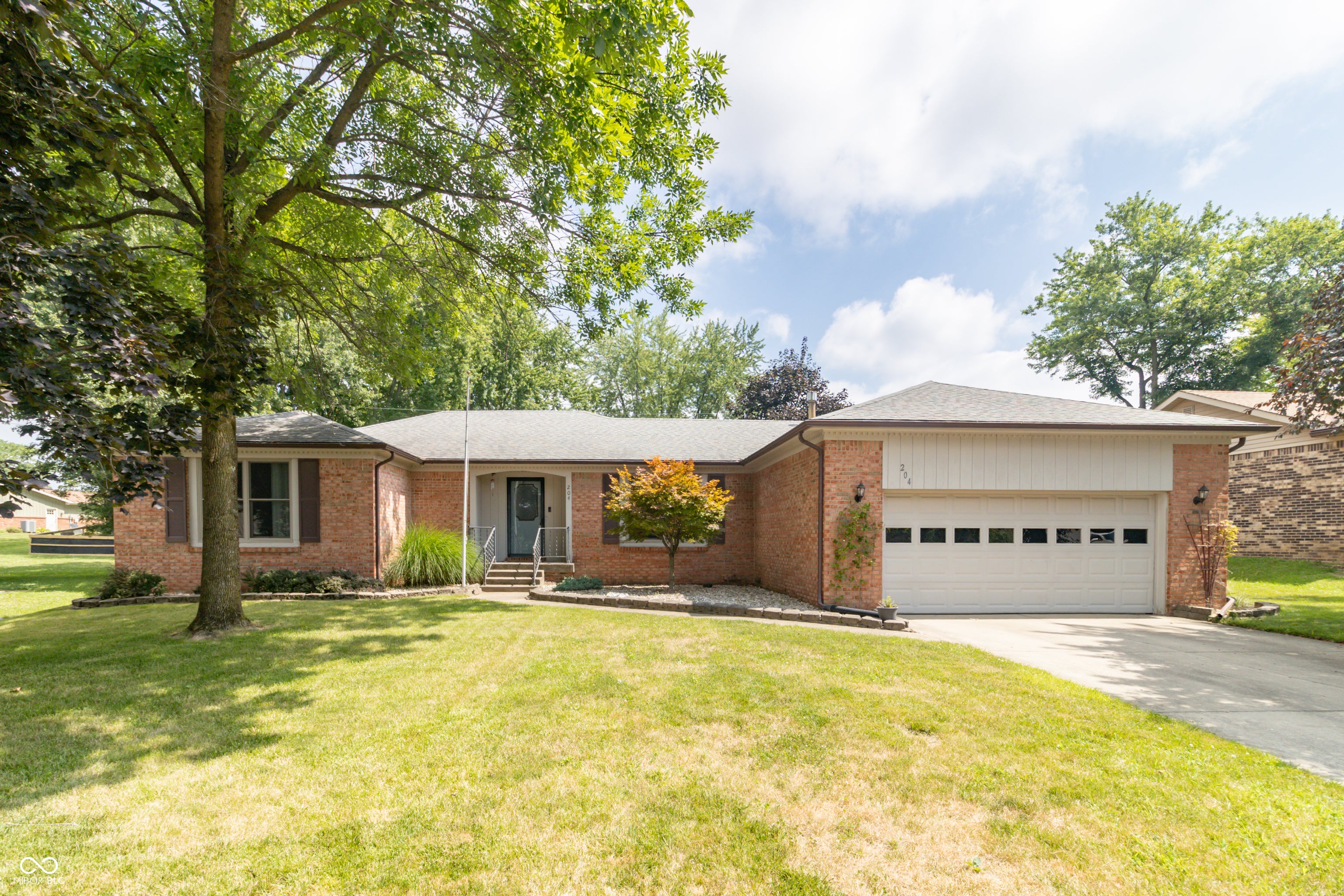 204 Creek Wood Drive — photo
