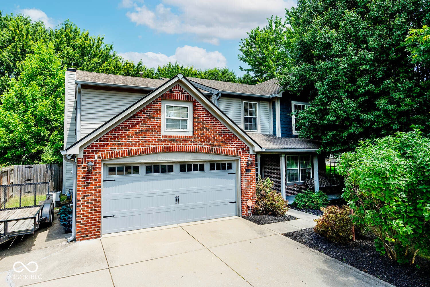 111 Oakview Drive — photo