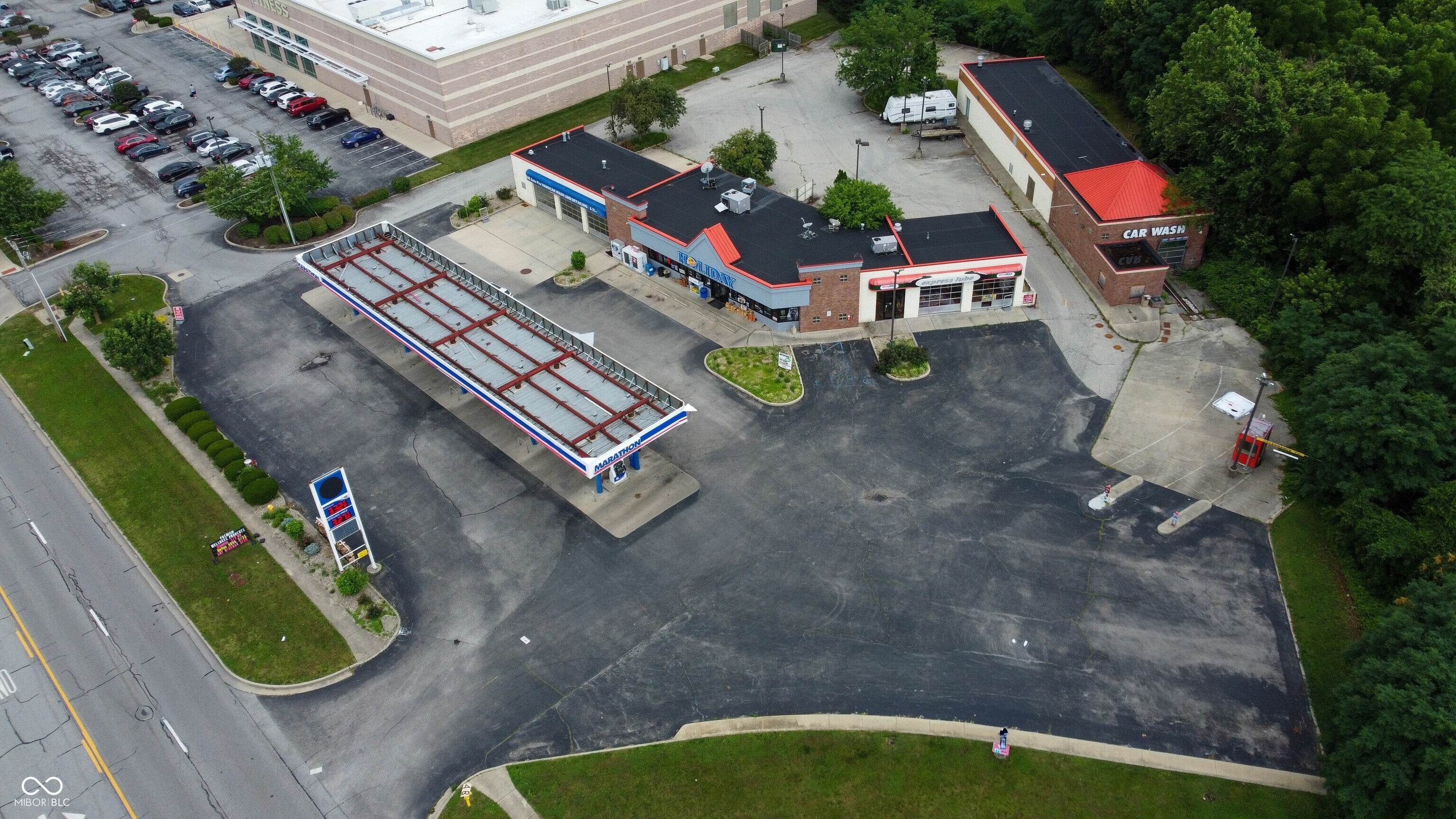 560 N State Road 135 — photo