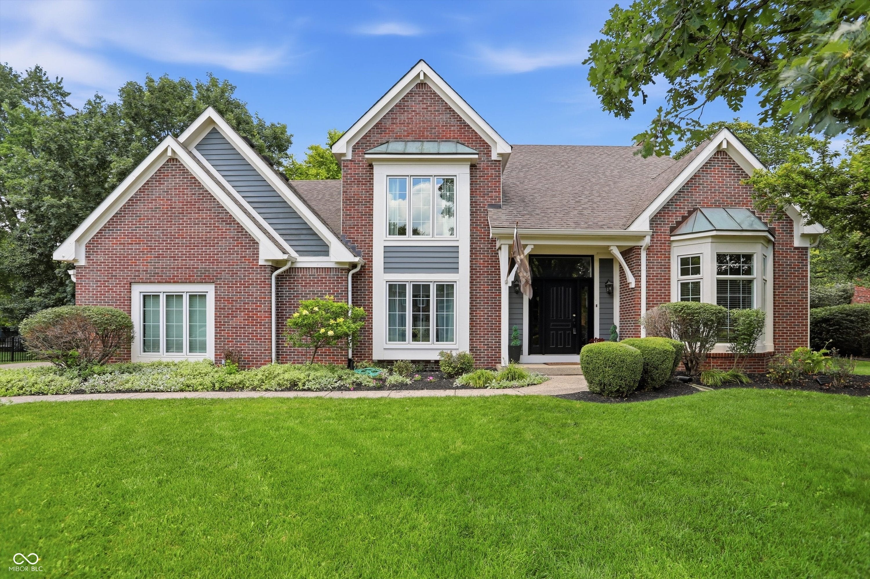 5118 Huntington Drive — photo