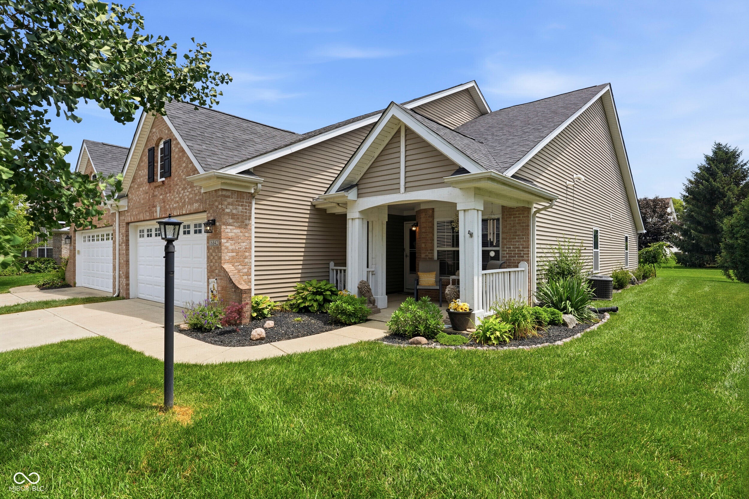 16842 Loch Circle — photo
