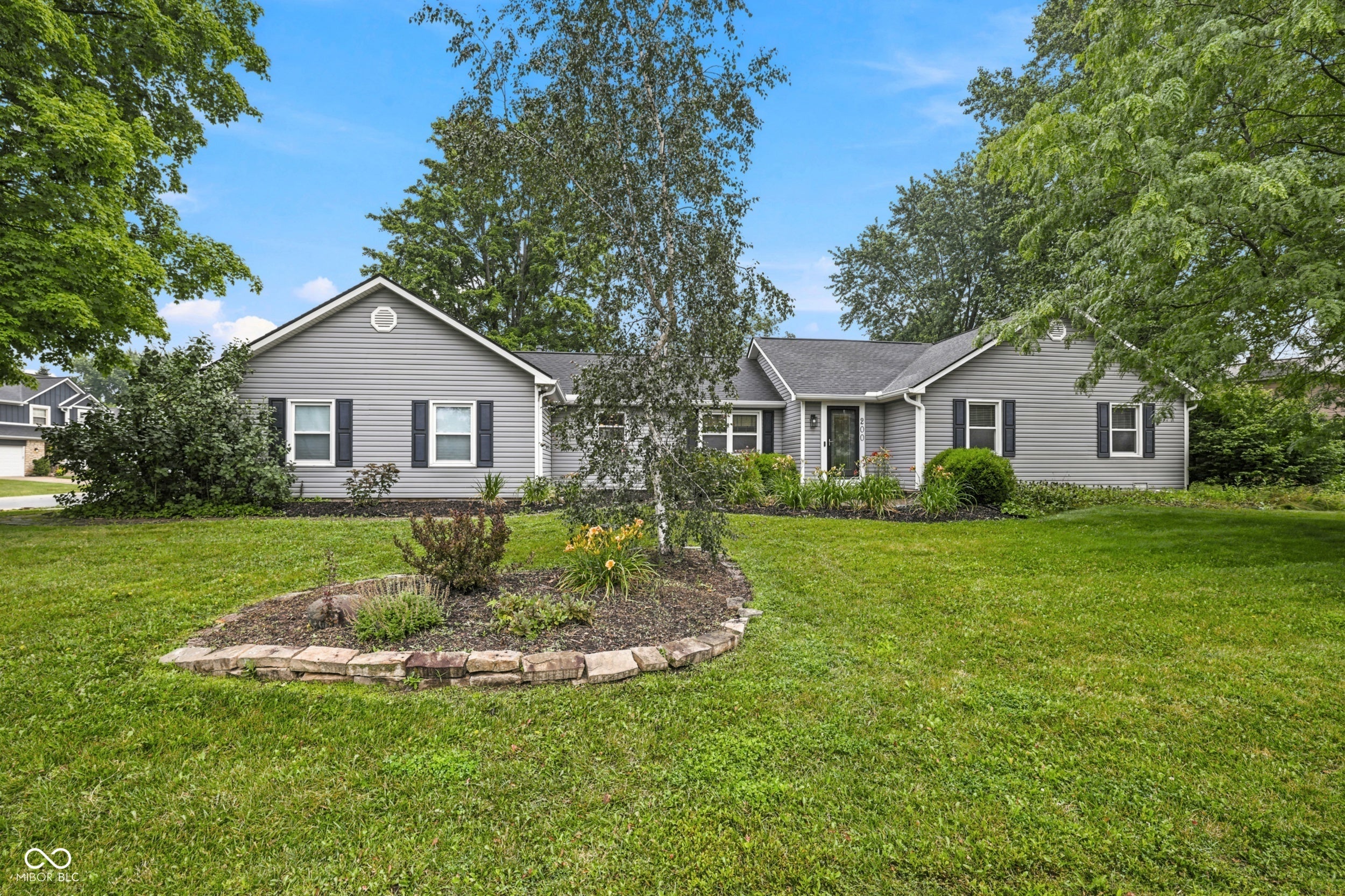 200 Wintergreen — photo