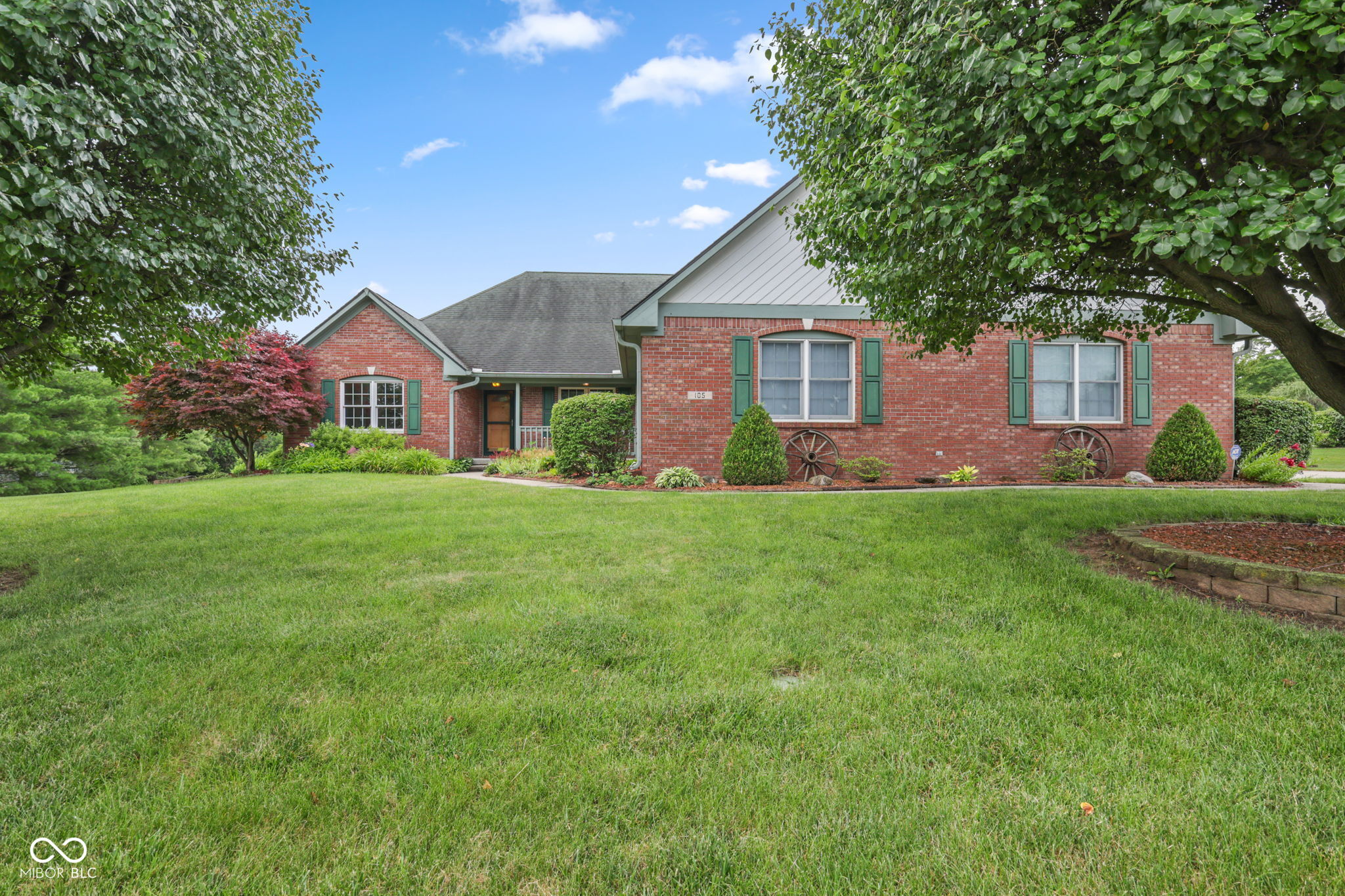105 Woodfield Green — photo