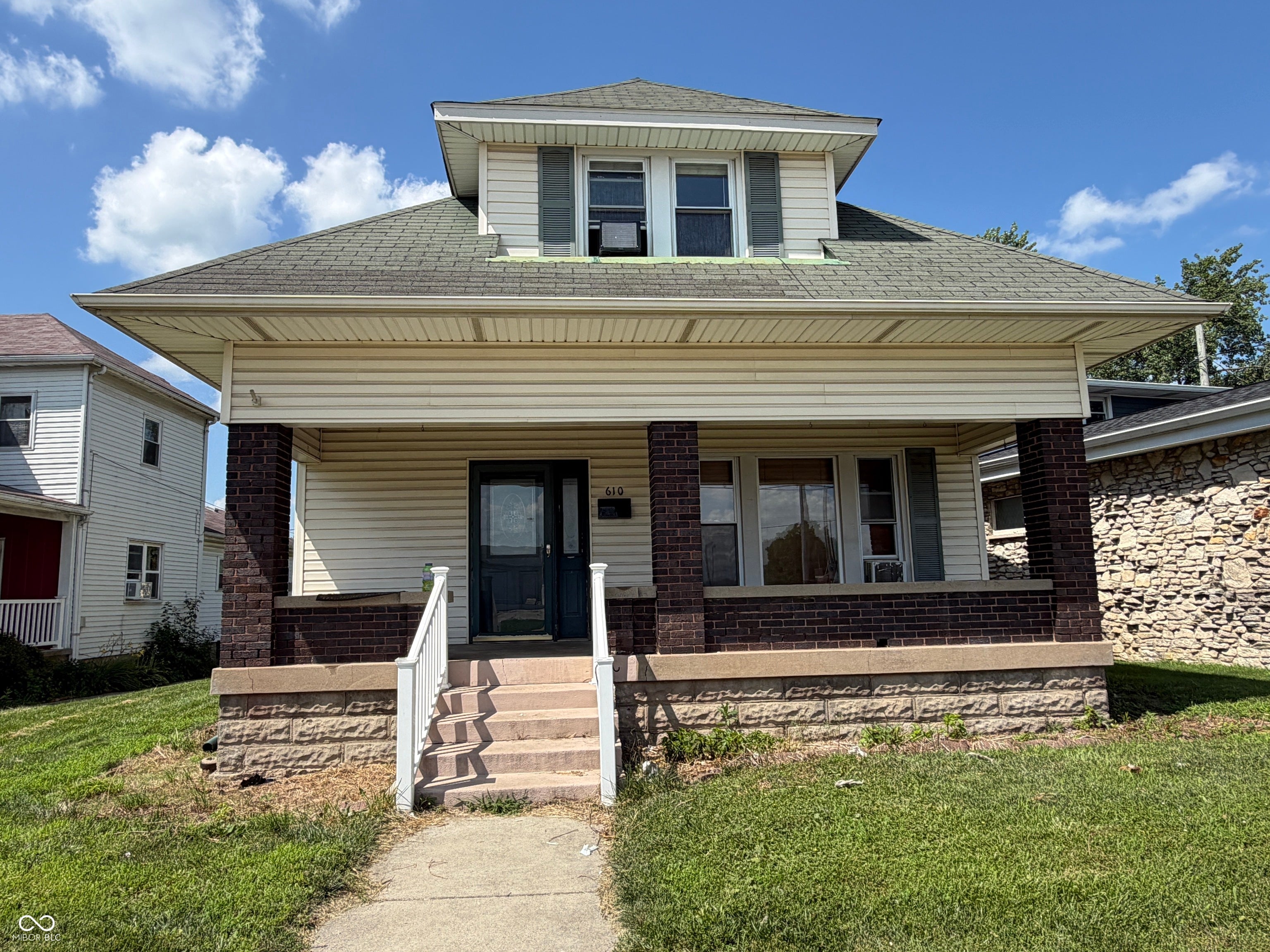 610 W 3rd Street — photo