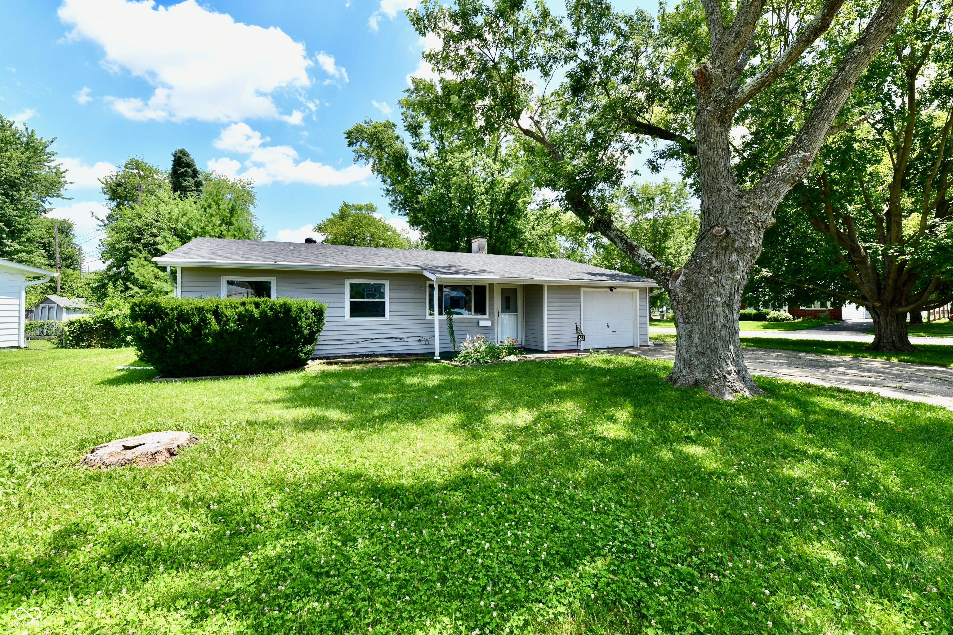 581 Northgate Drive — photo