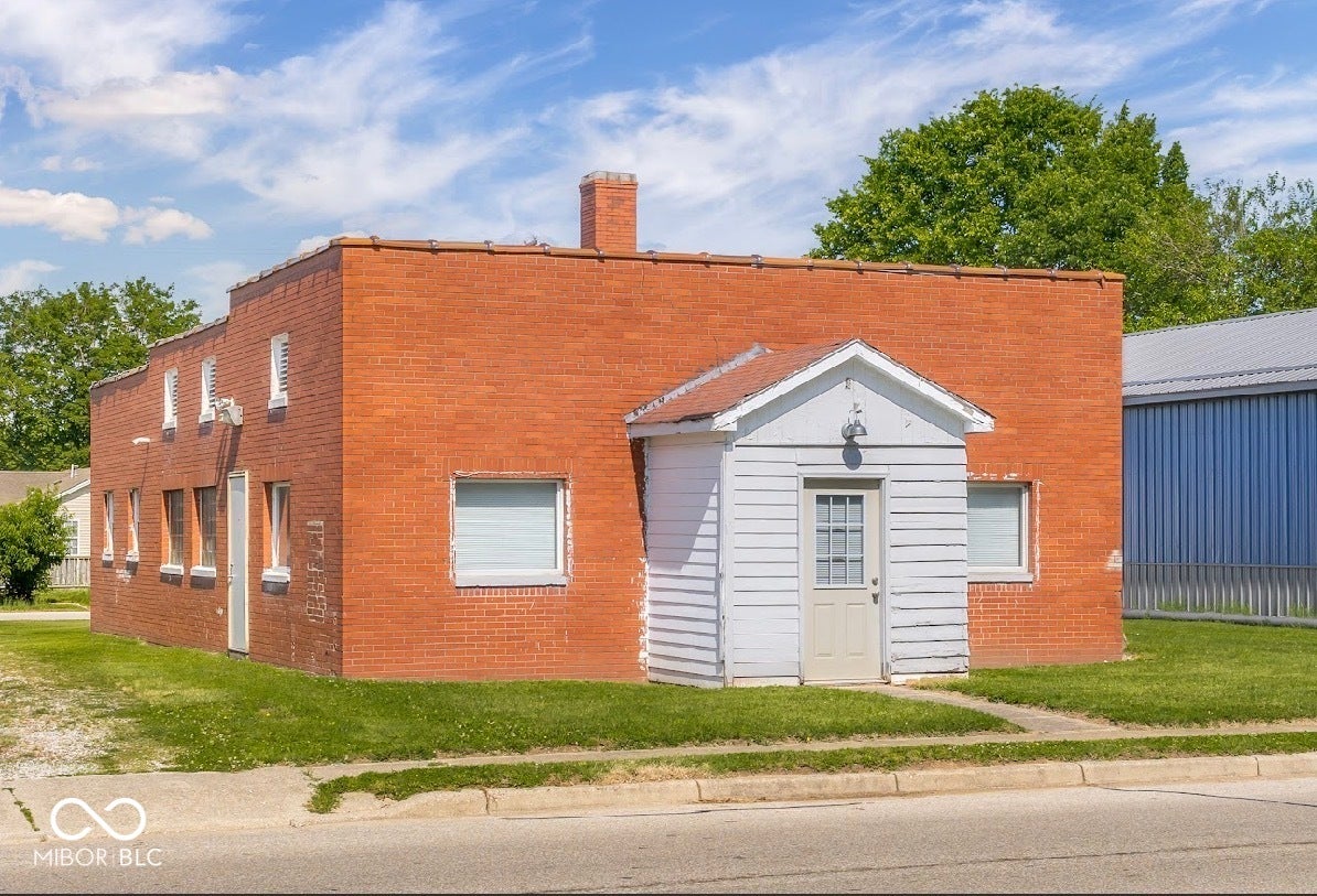 604 S Main Street — photo