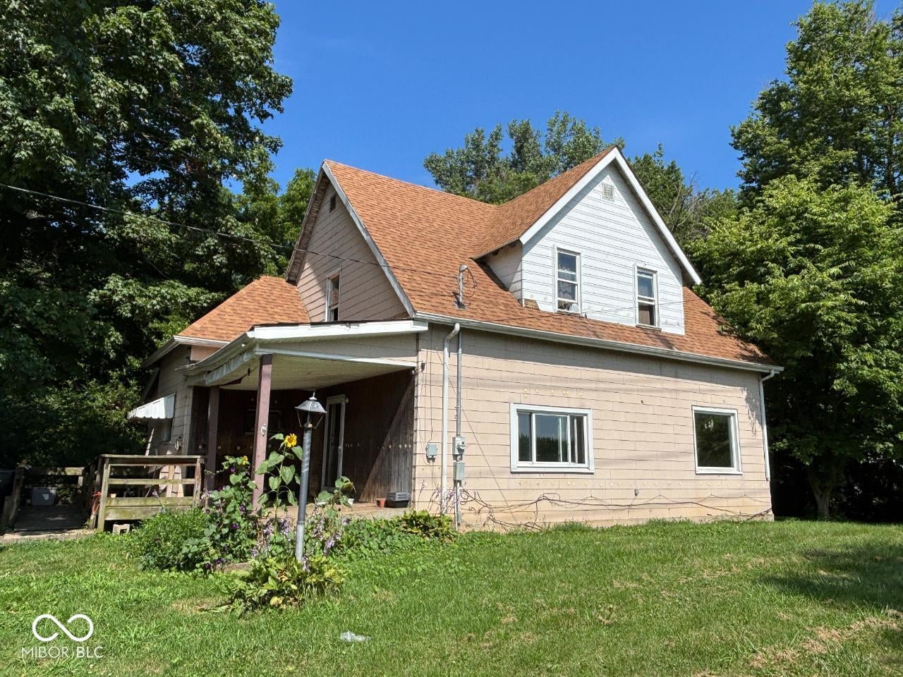 11187 N 200 W — photo