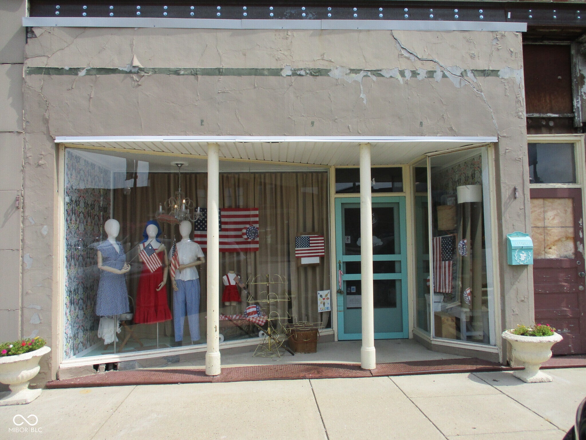 124 W Main Street — photo