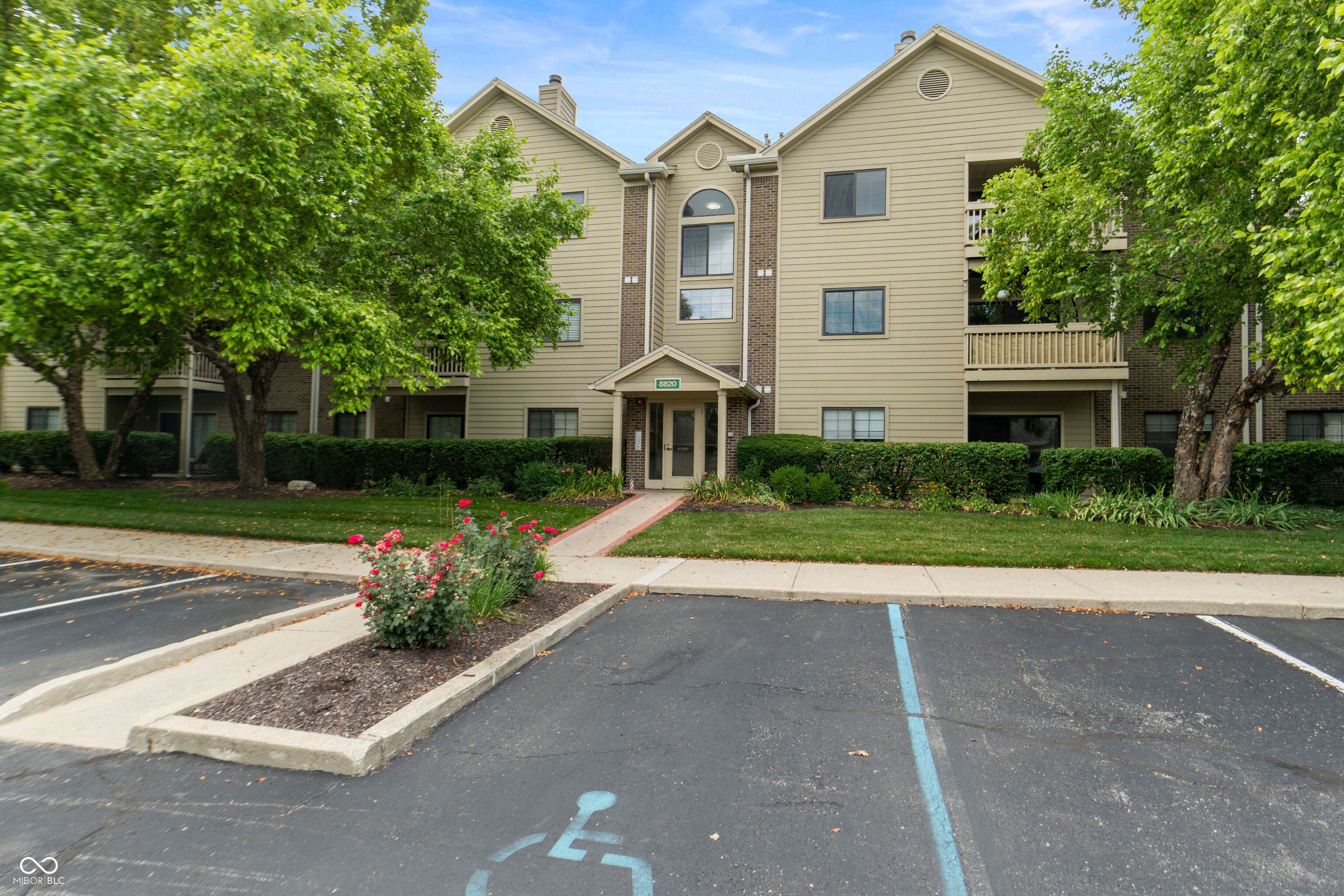 8820 Yardley Court Apt 207 — photo