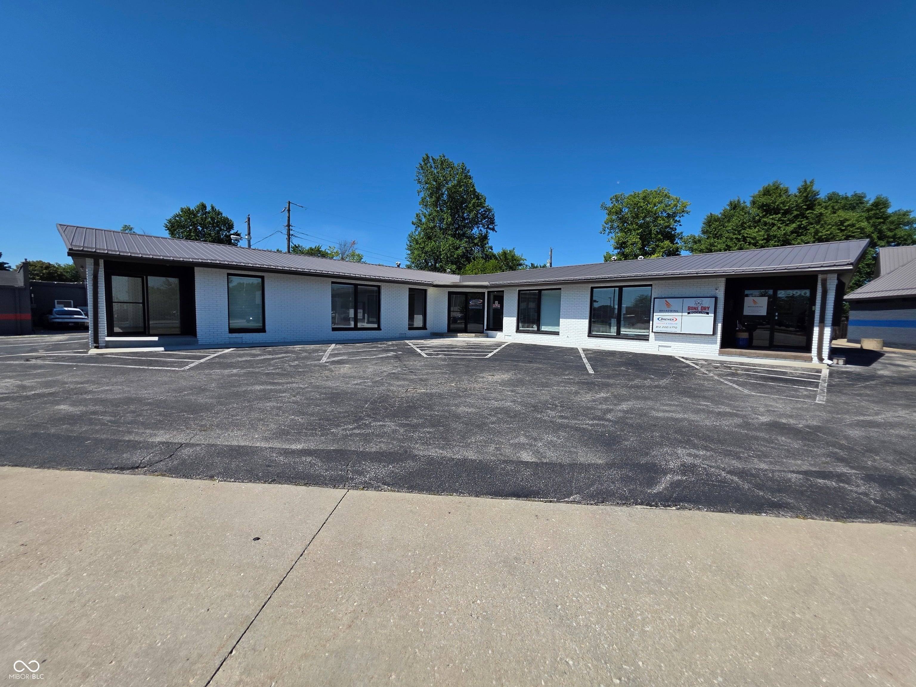 2360 N National Road C — photo