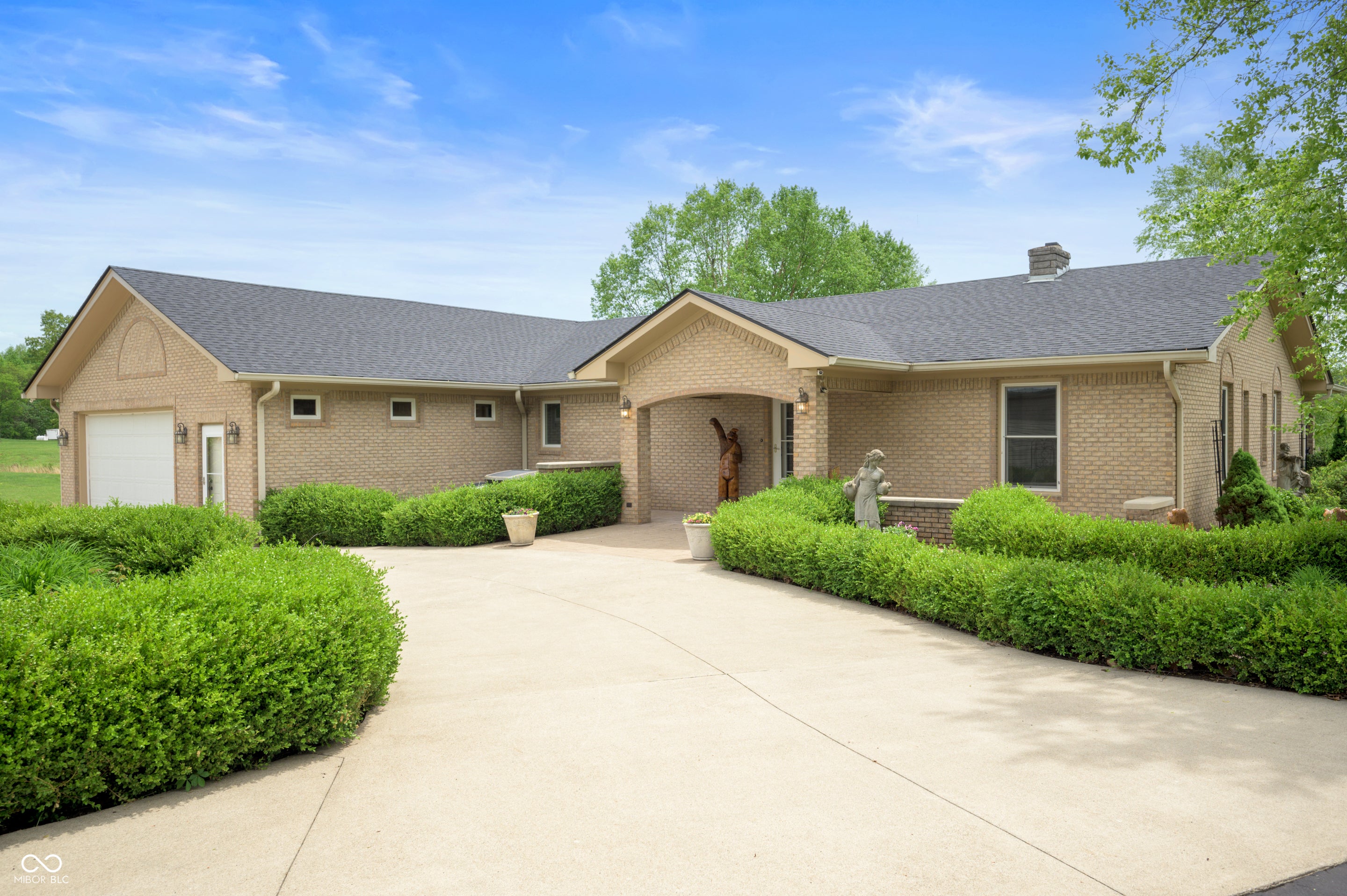 7653 N State Road 135 — photo
