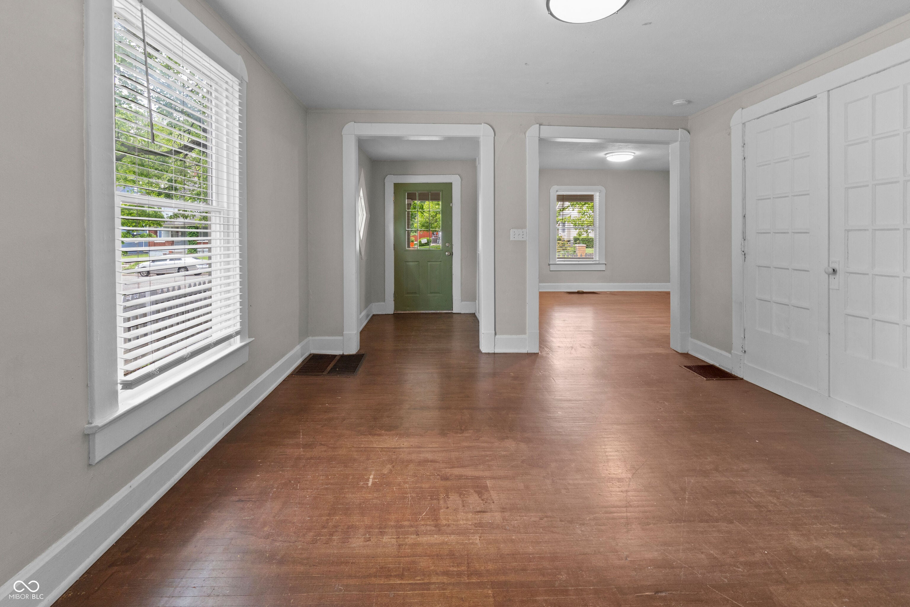 Home in Indianapolis, IN 46208 — photo 3