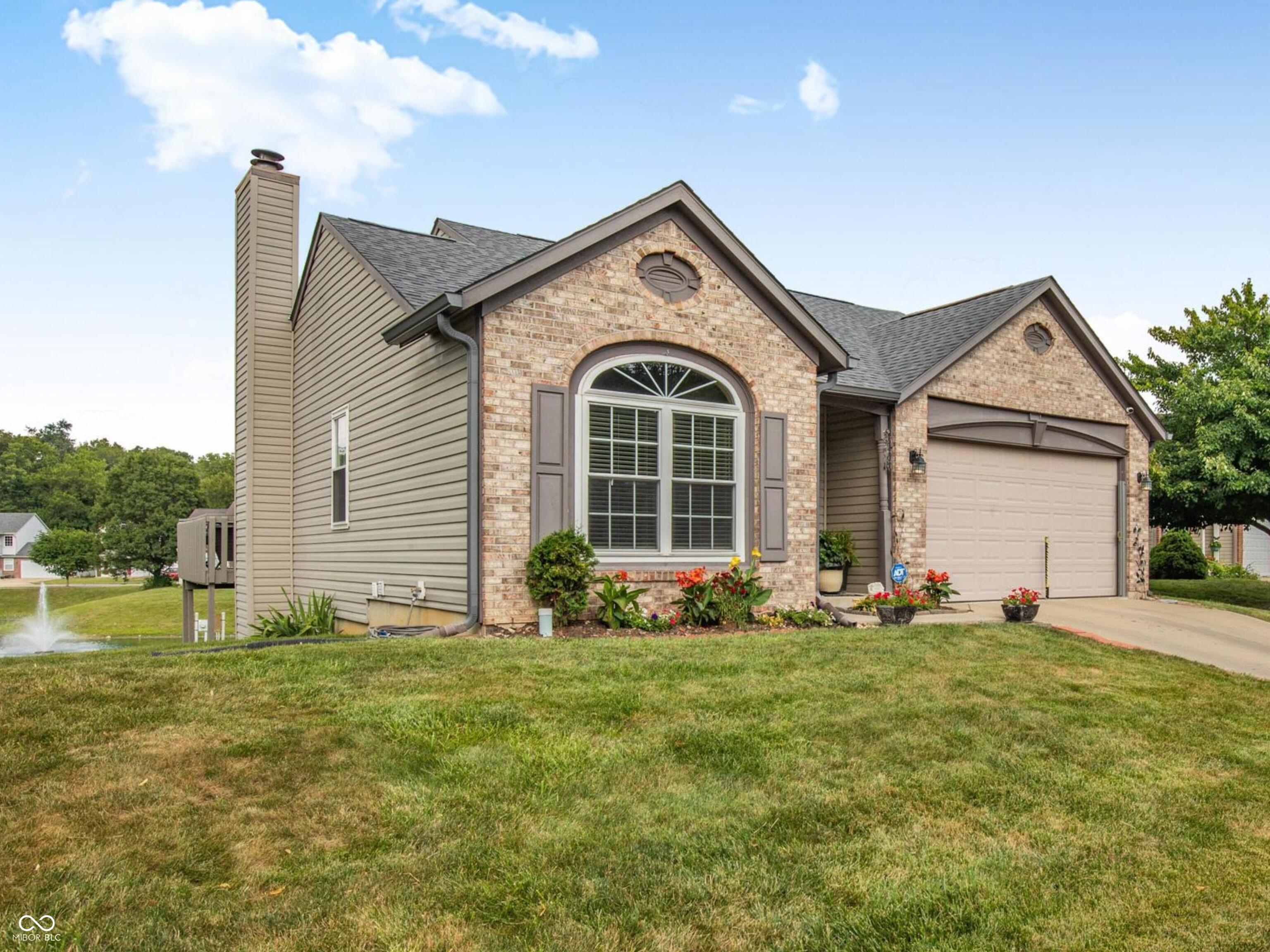 3127 N White River Parkway East Drive — photo