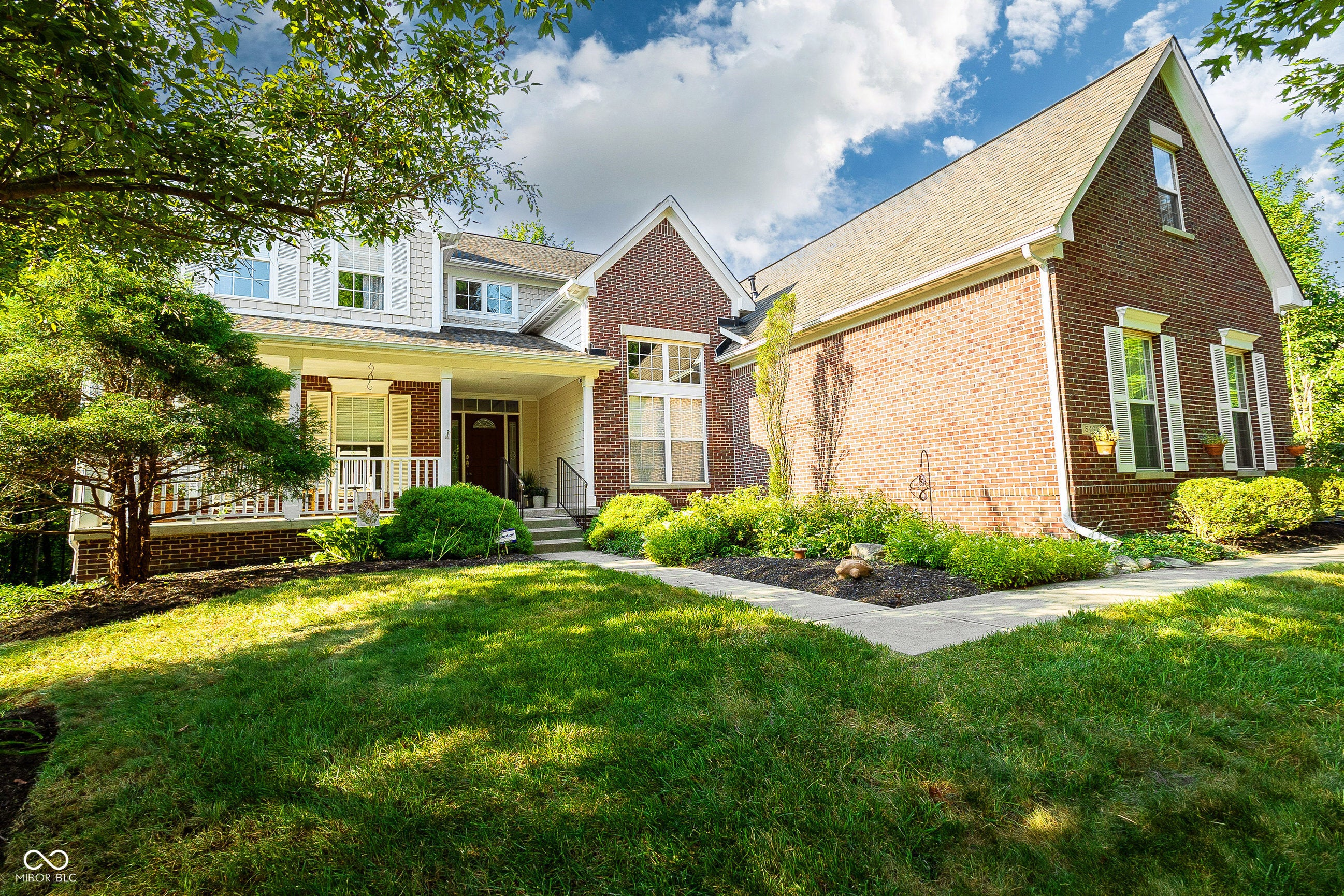 8461 Vine Maple Way — photo