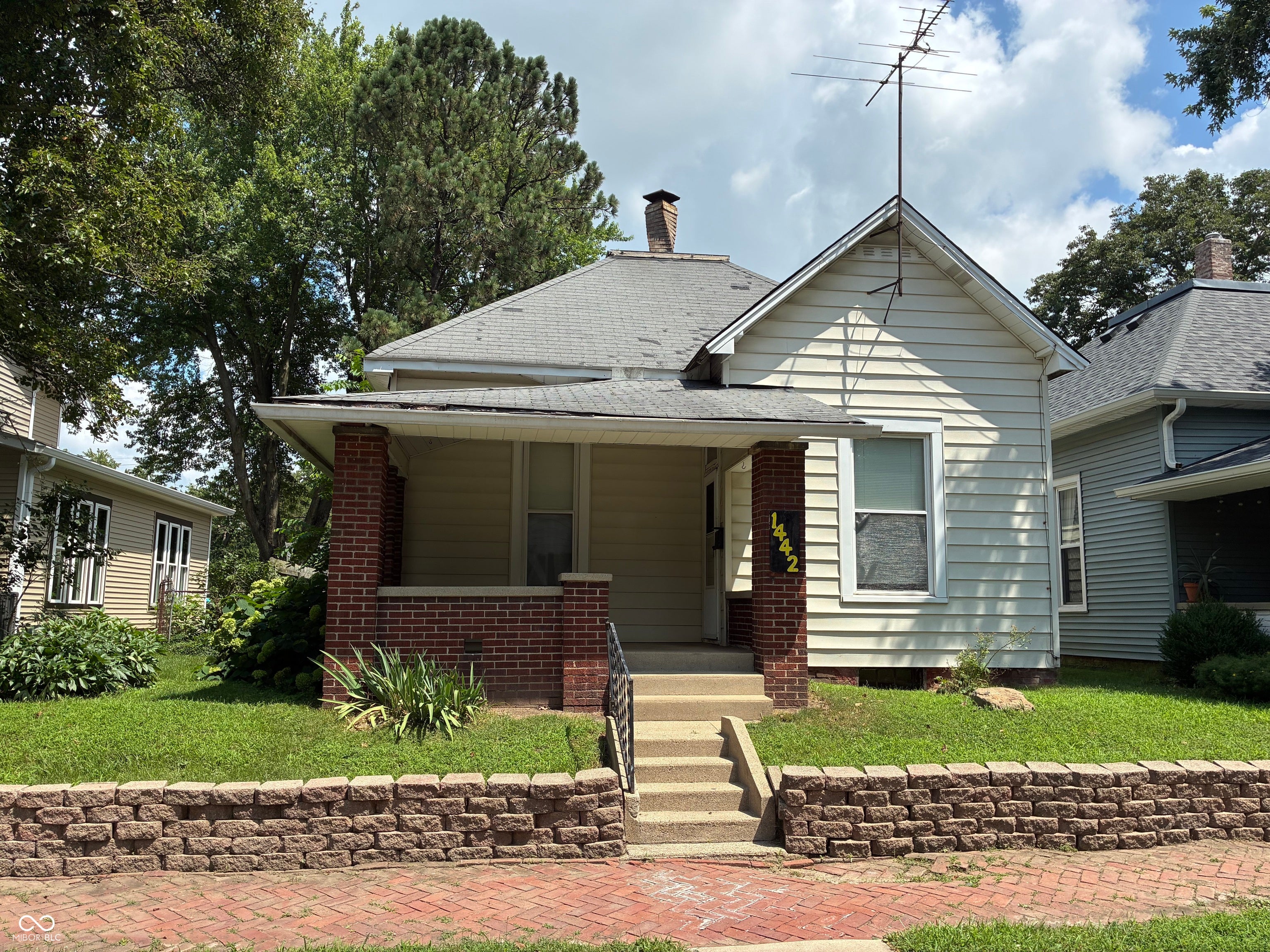 1442 Wayne Street — photo