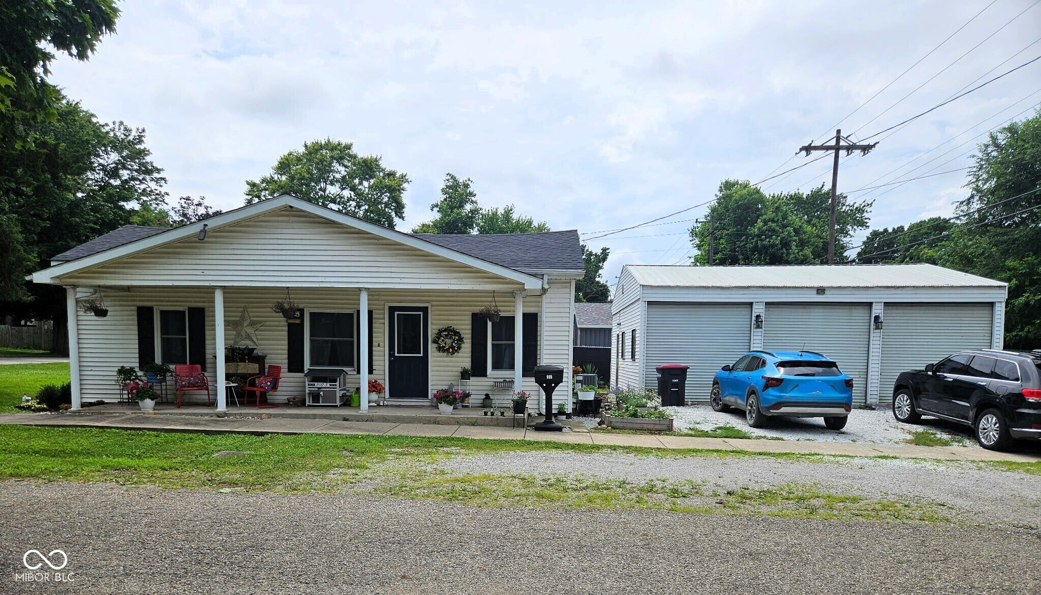 105 E Logan Street — photo