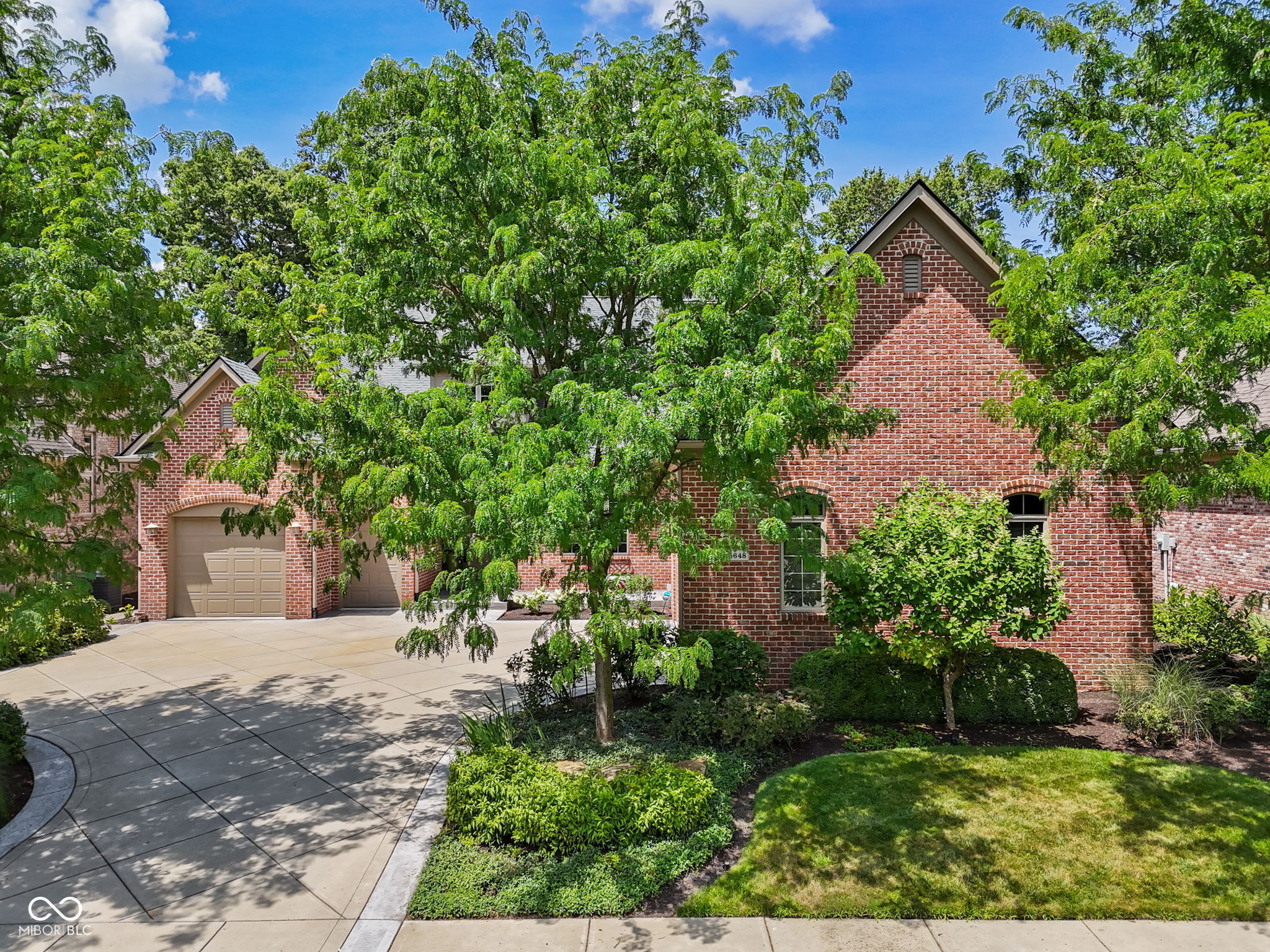 15648 Hawks Way — photo
