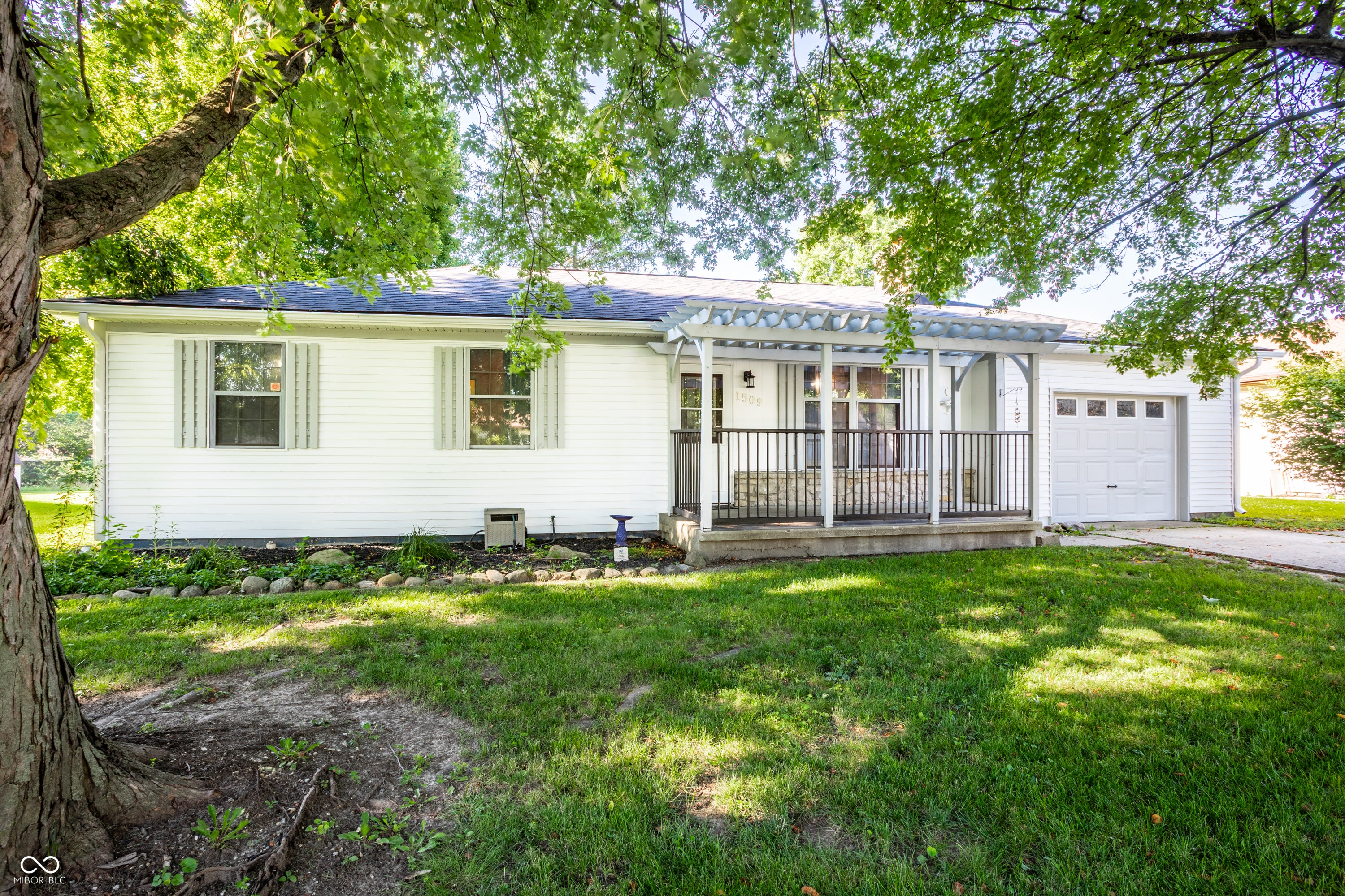 1509 Ashley Drive — photo